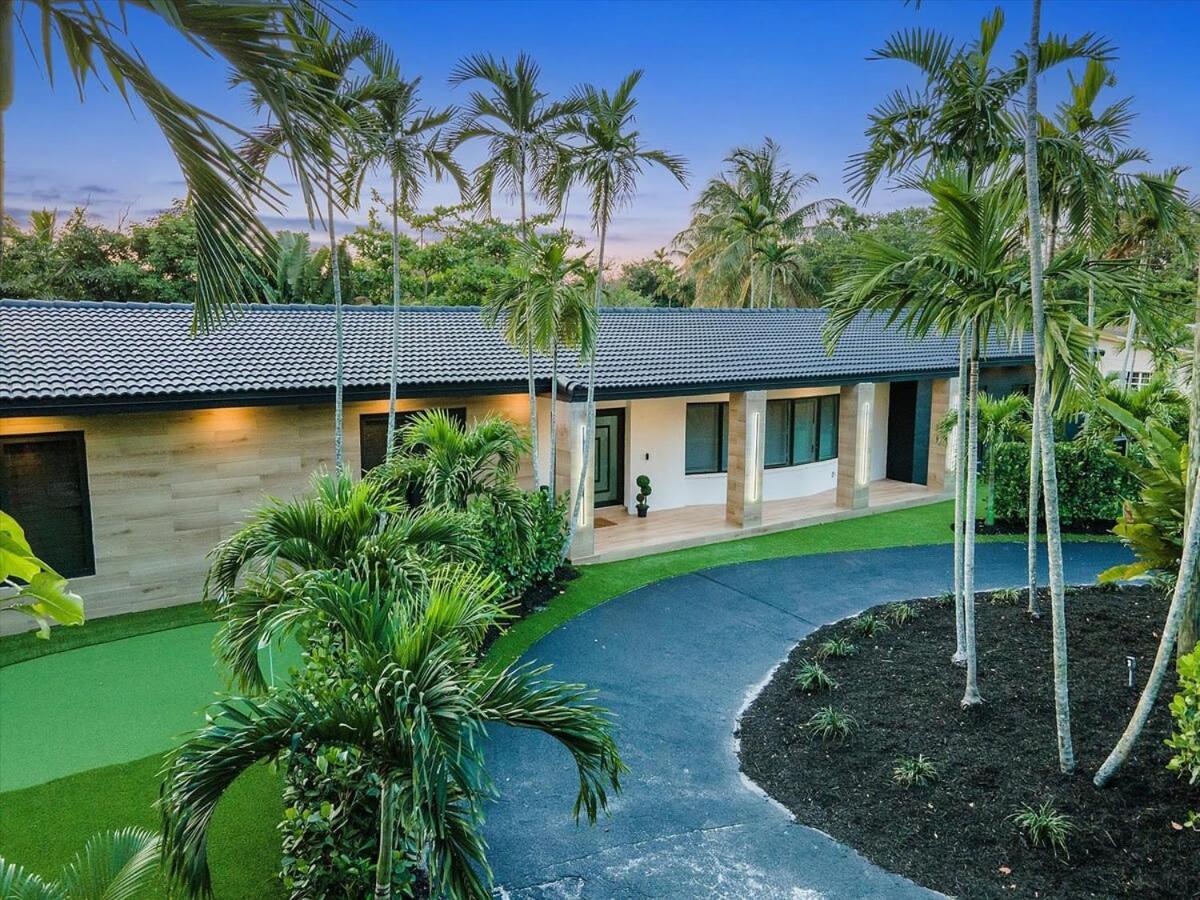 Villakobo Heated Pool Golf Tennis Crocodile