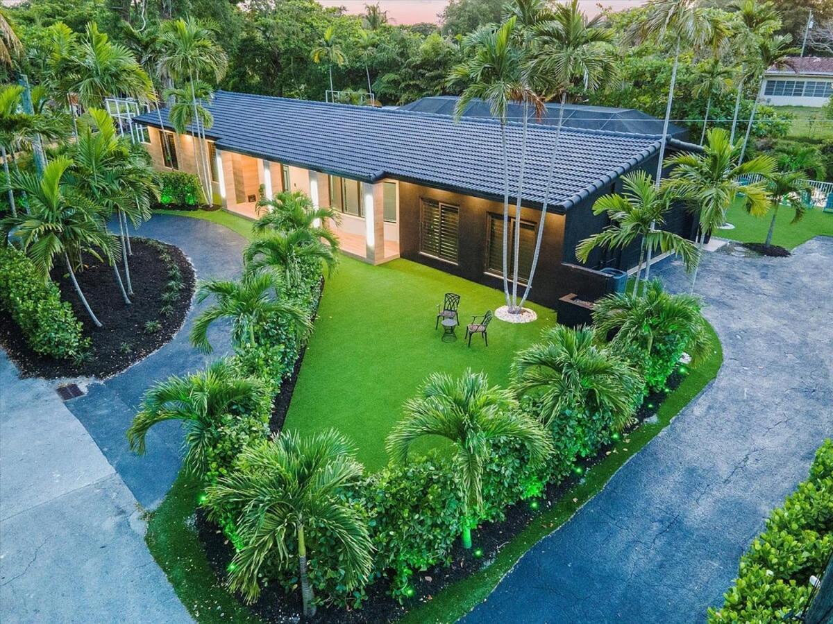 Villakobo Heated Pool Golf Tennis Crocodile