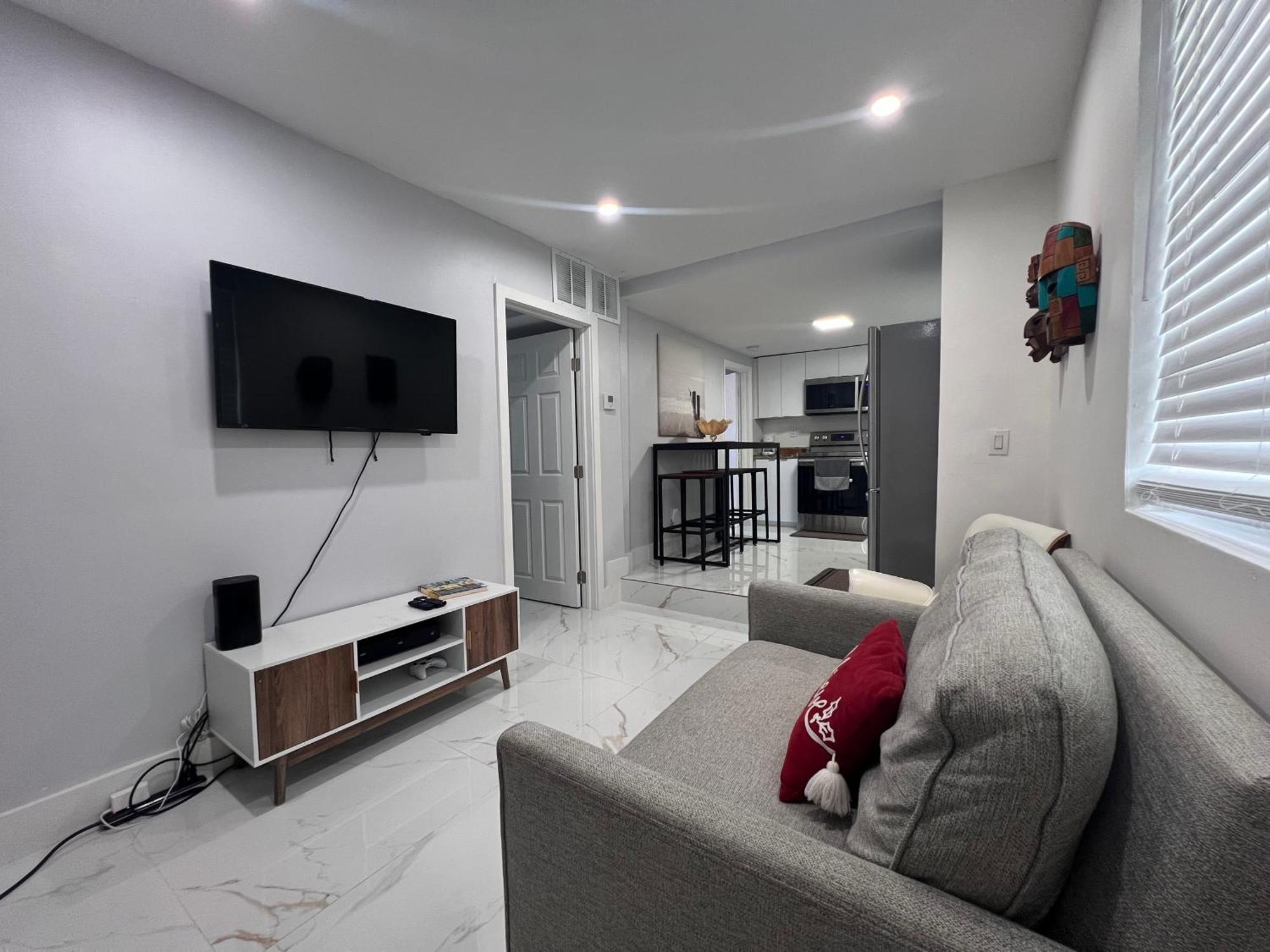 Charming Two Bedroom Apartment. Apartment *