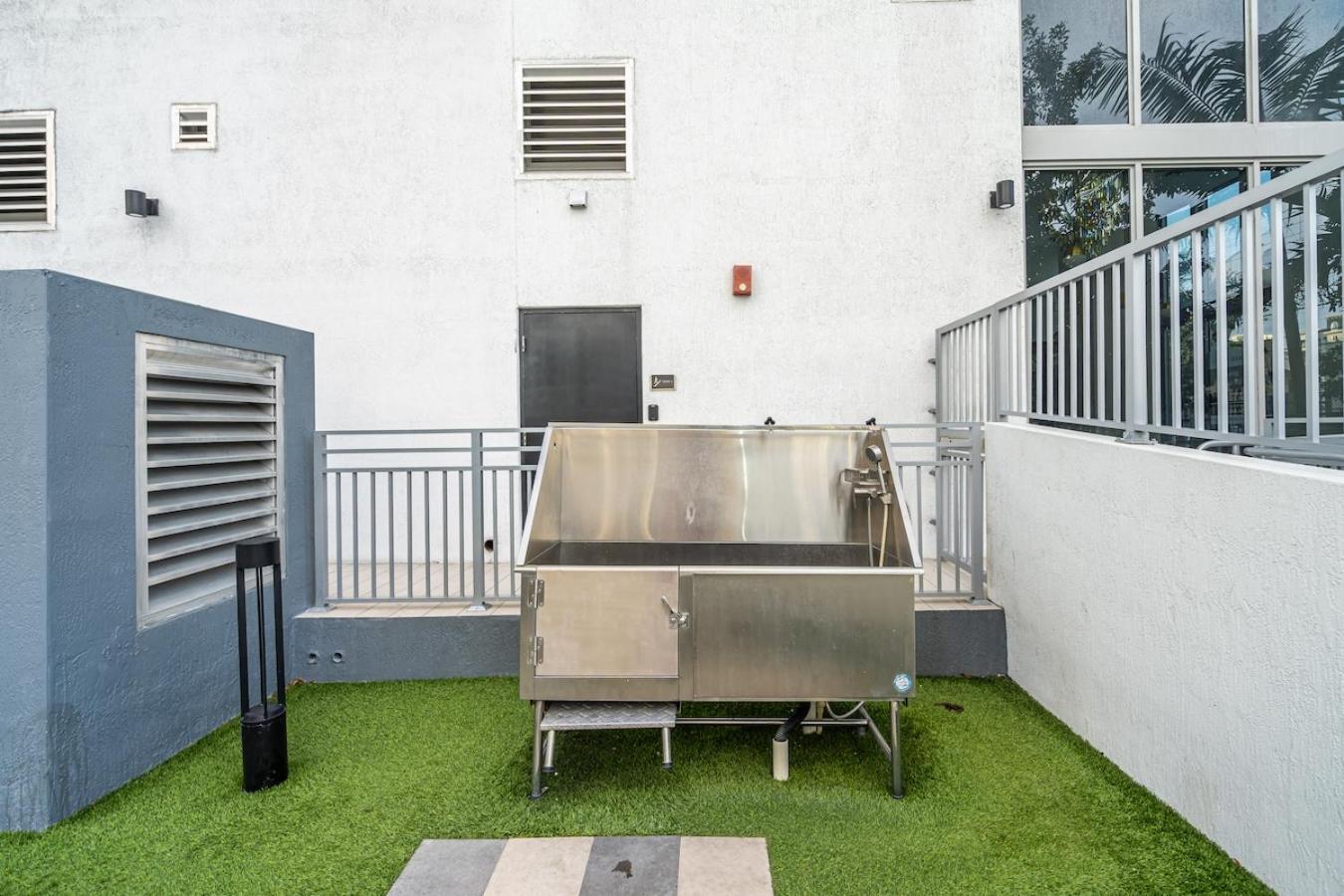 Magic Vibrant 2 Bedroom With Free Parking Apartment Miami
