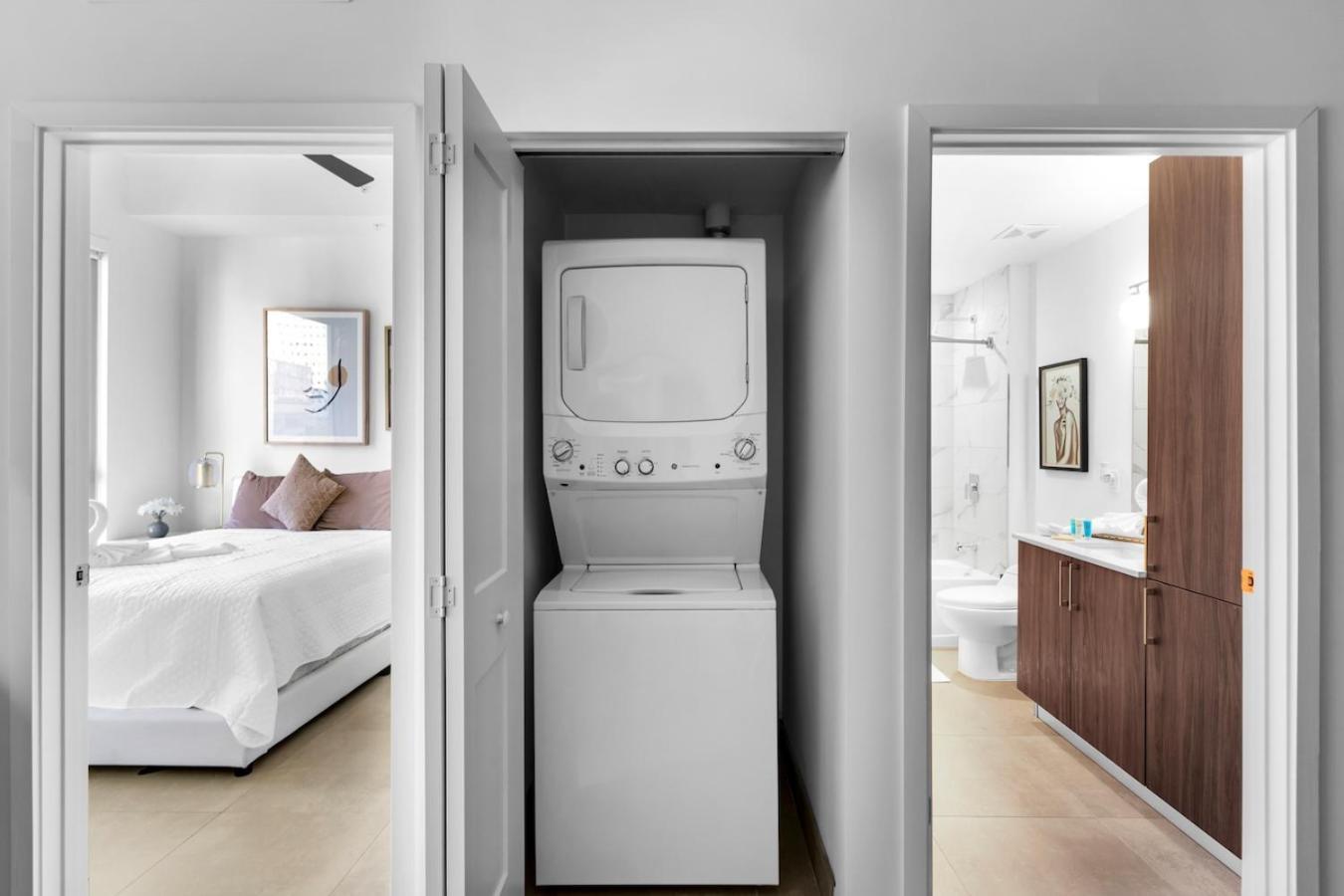 Magic Vibrant 2 Bedroom With Free Parking *