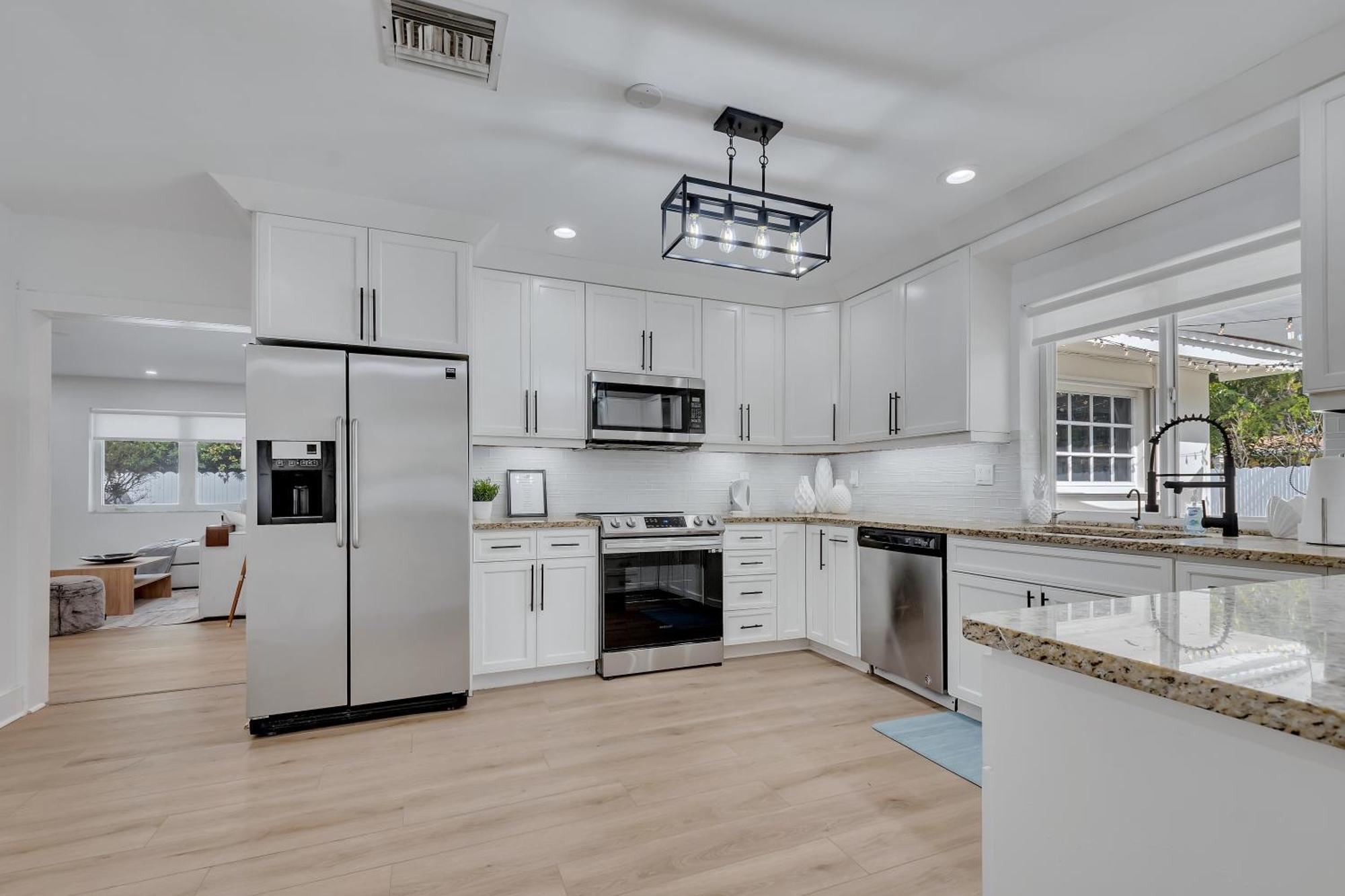 Gated Blanca 5br 3ba With Heated Pool & Bbq * Miami