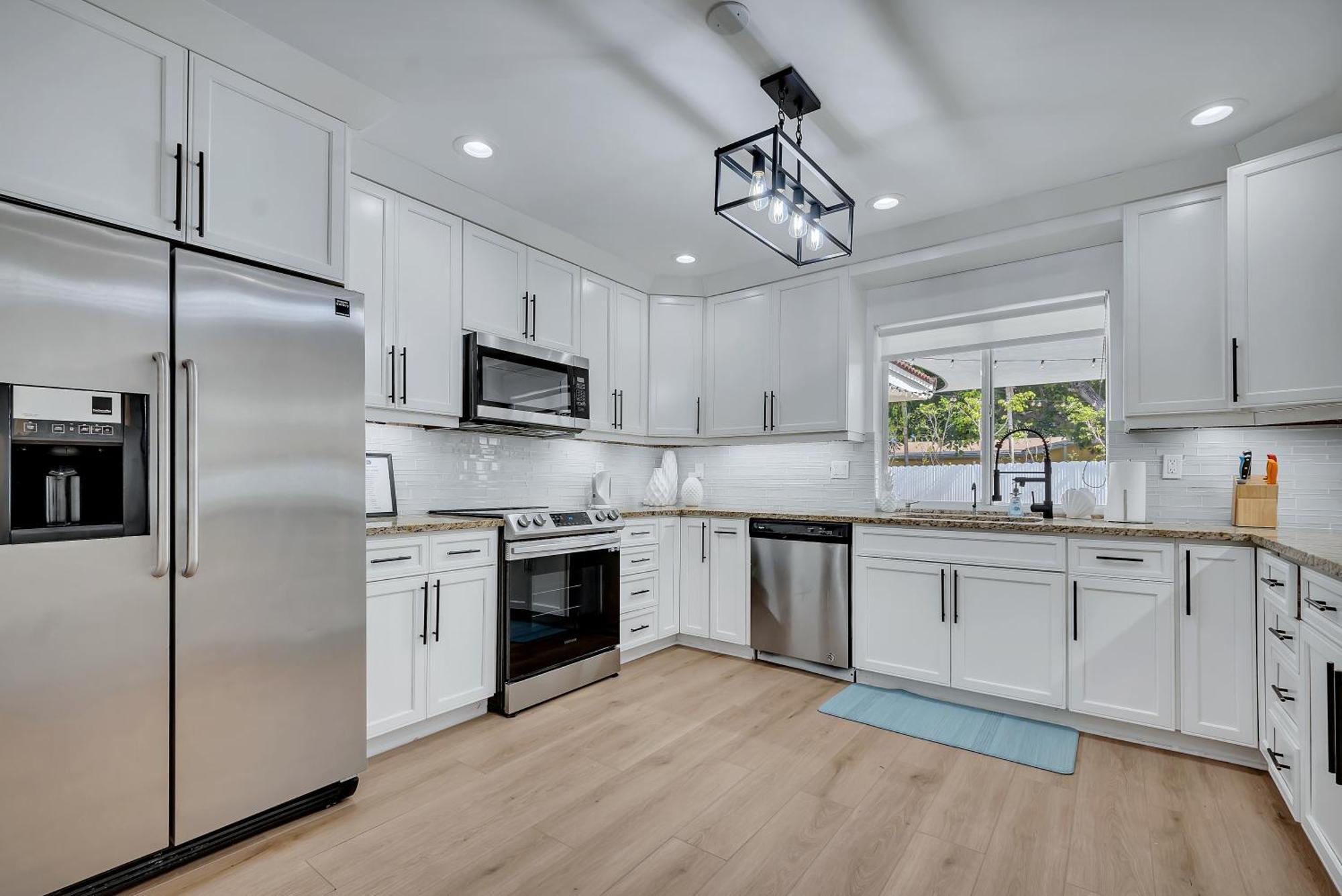 Gated Blanca 5br 3ba With Heated Pool & Bbq * Miami