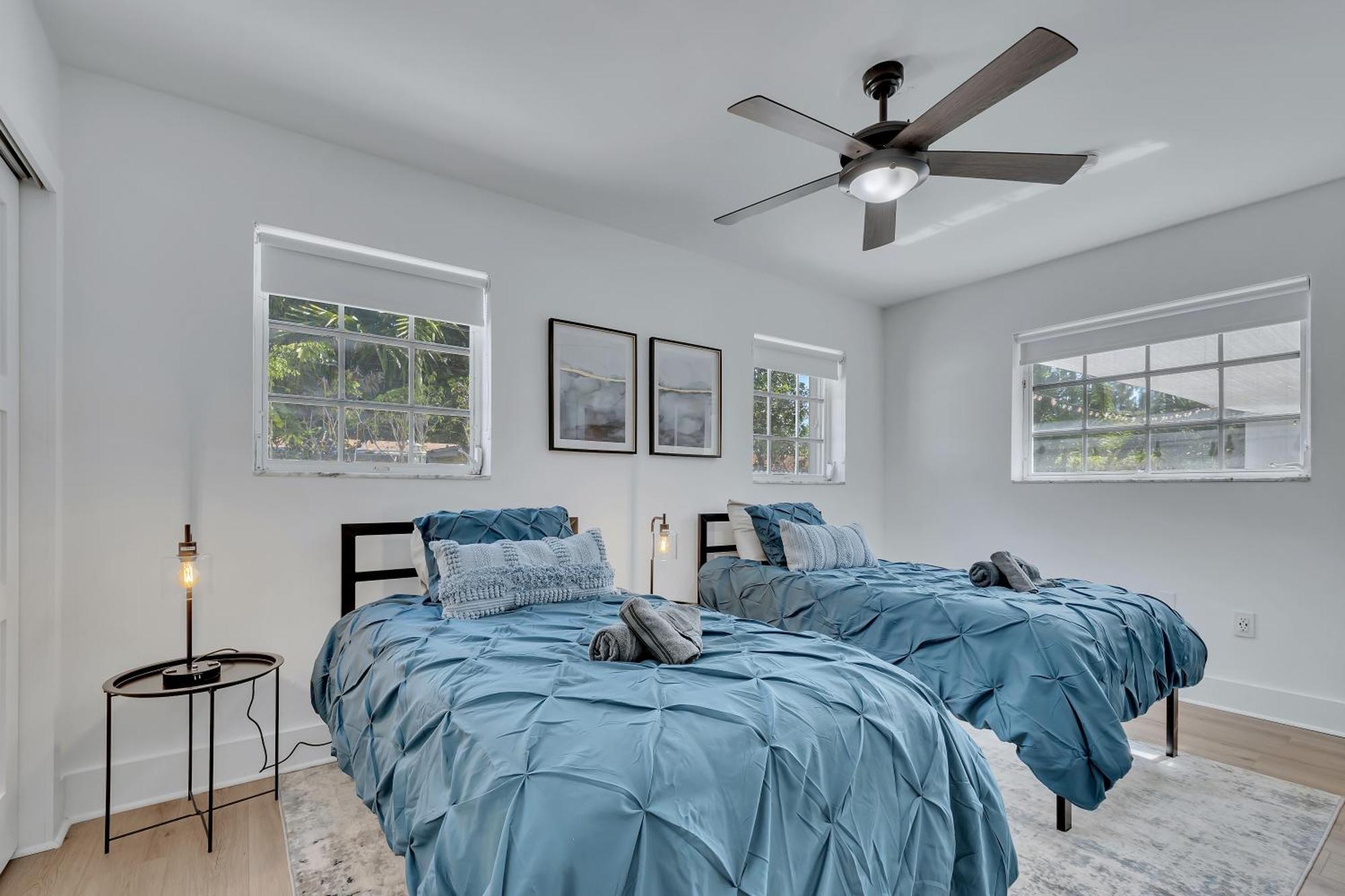 Gated Blanca 5br 3ba With Heated Pool & Bbq Apartment *