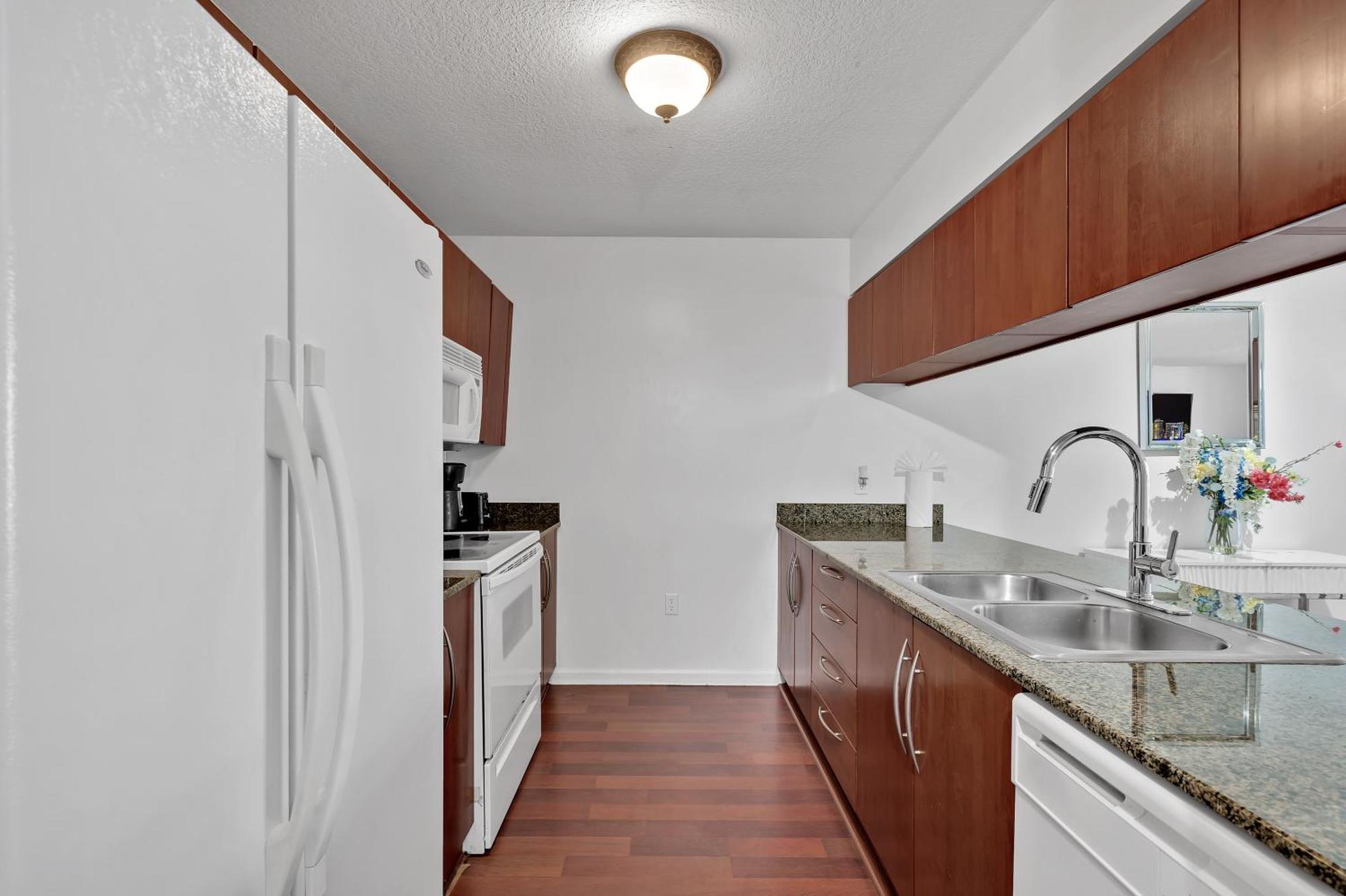 Amazing 1 Bed In Brickell Key With Free Pkg * Miami