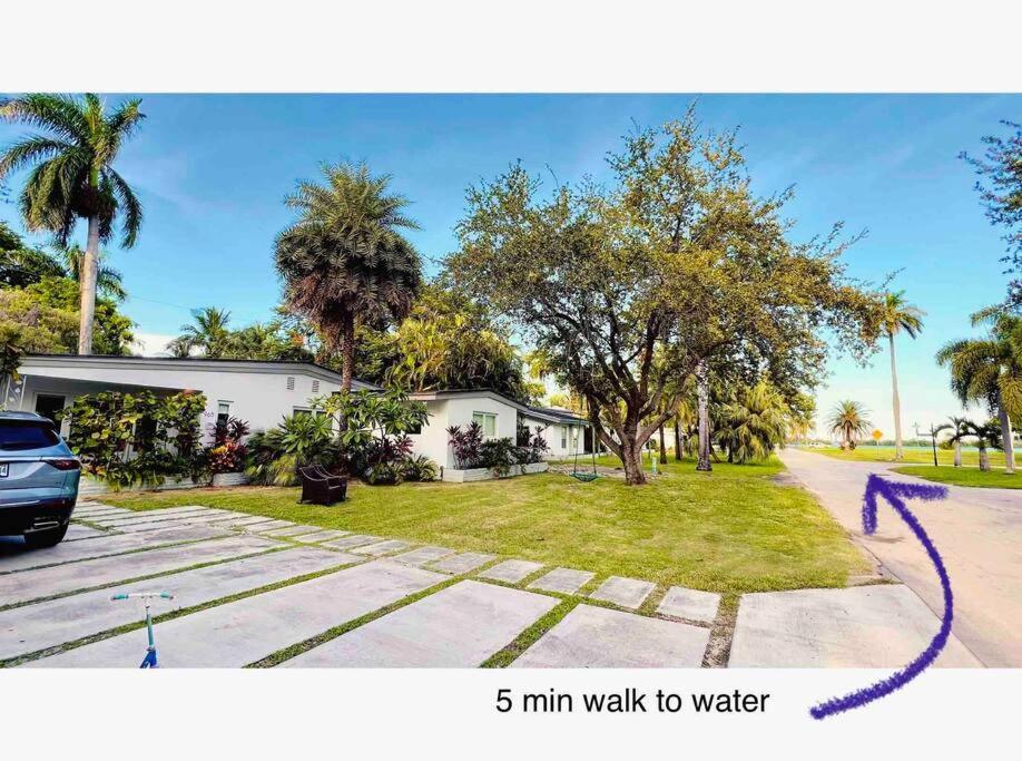 Holiday home Pool! Location! Steps To The Water! Kid Friendly! Miami