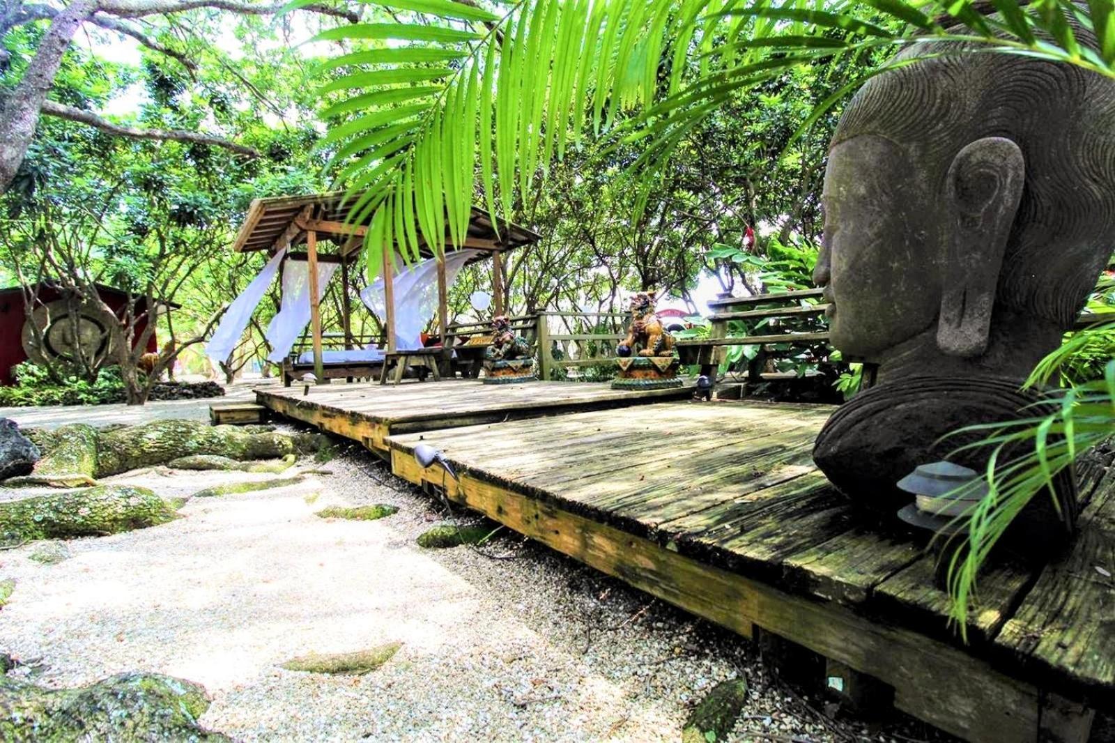 Magical Wonderkoi House In A Japanese Koi Garden Holiday home Miami