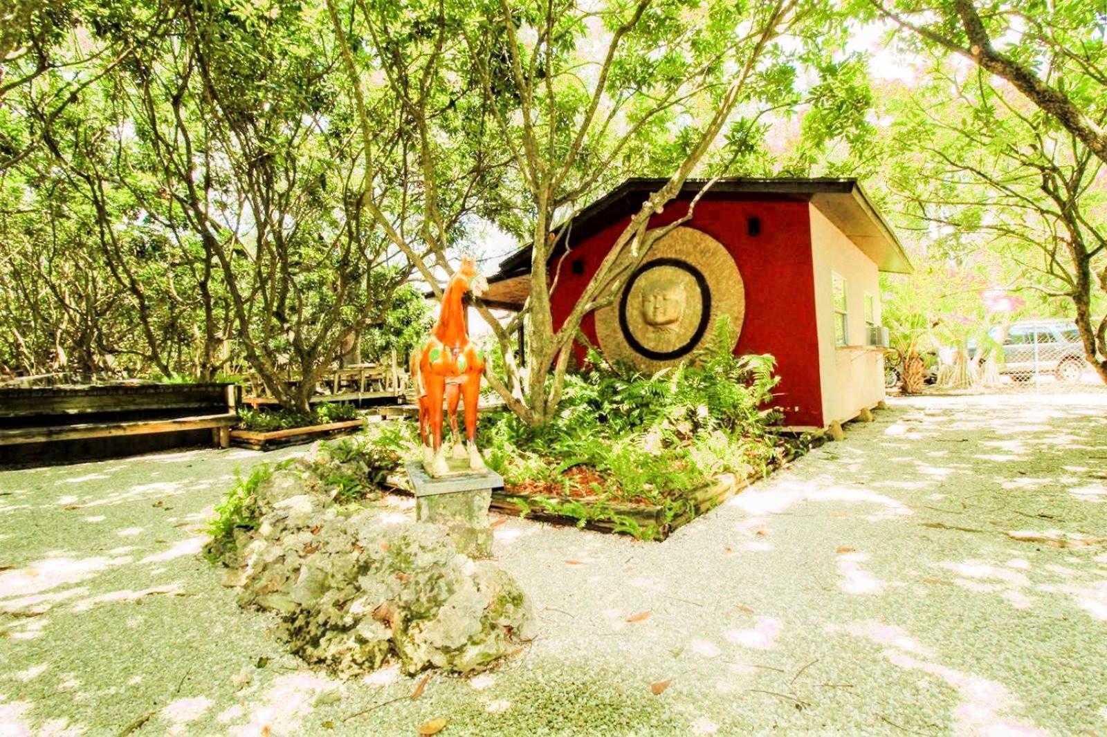 Holiday home Magical Wonderkoi House In A Japanese Koi Garden Miami