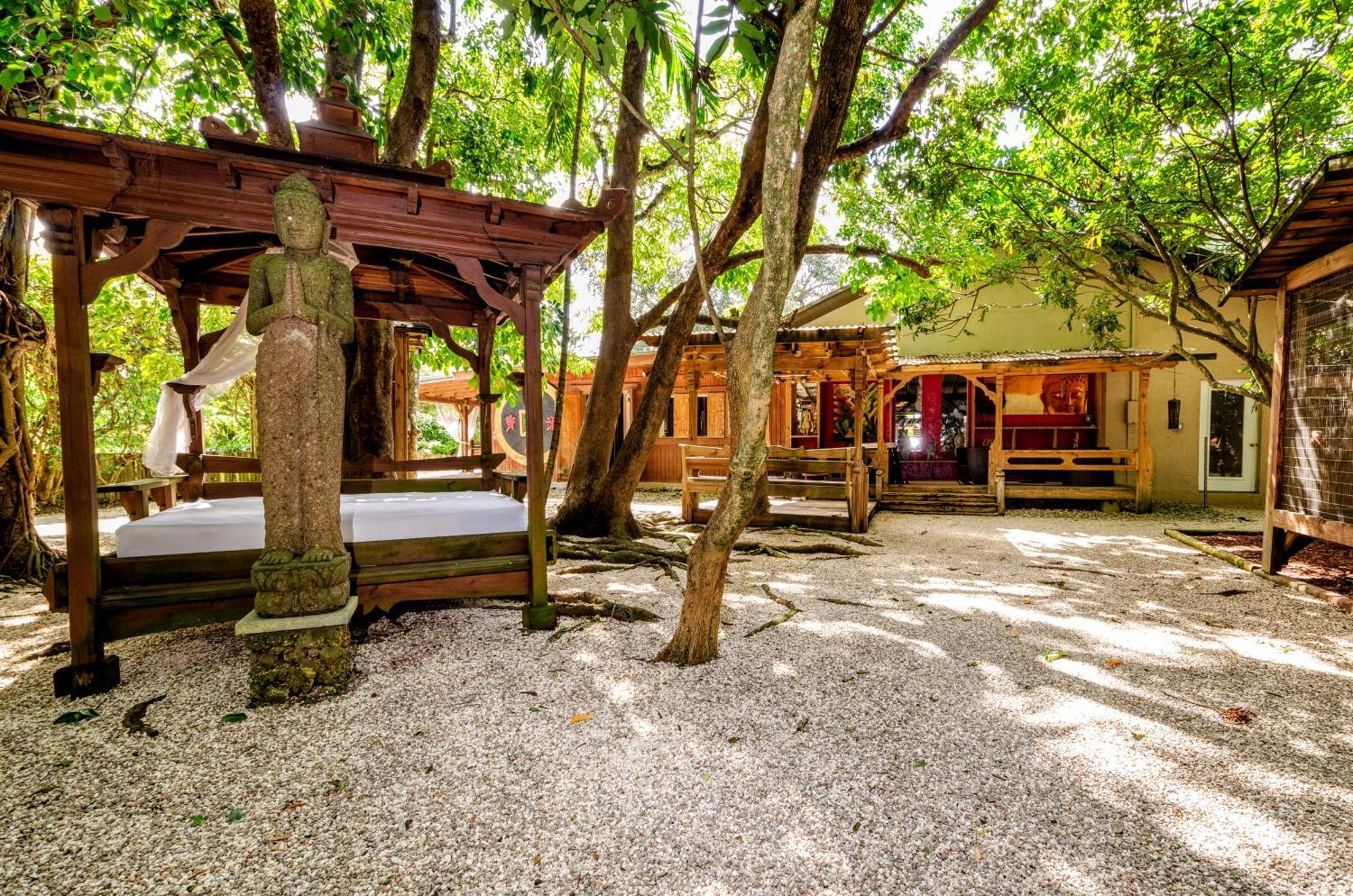 Magical Wonderkoi House In A Japanese Koi Garden * Miami
