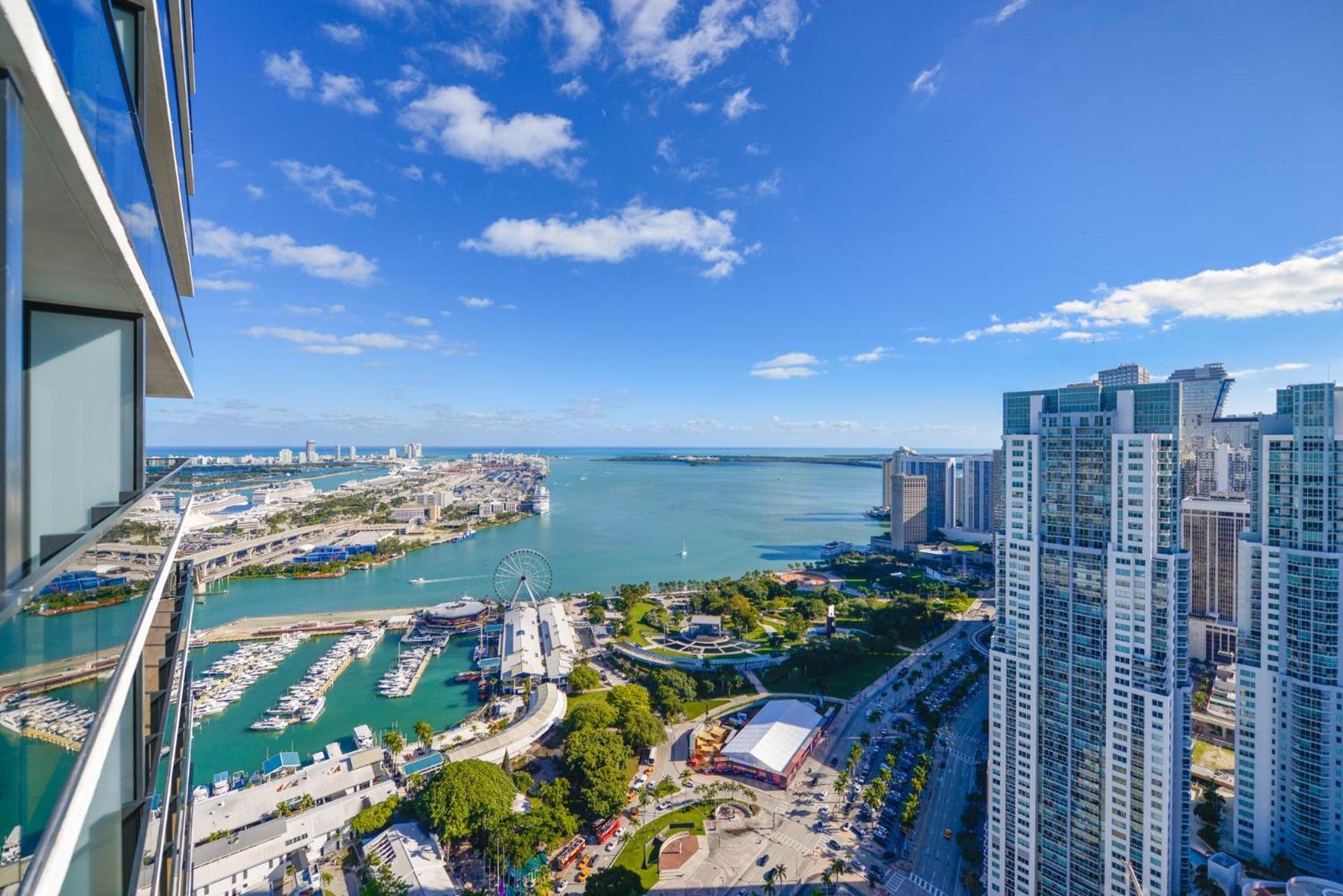 Exclusive Studio Next To The Bayside Apartment Miami