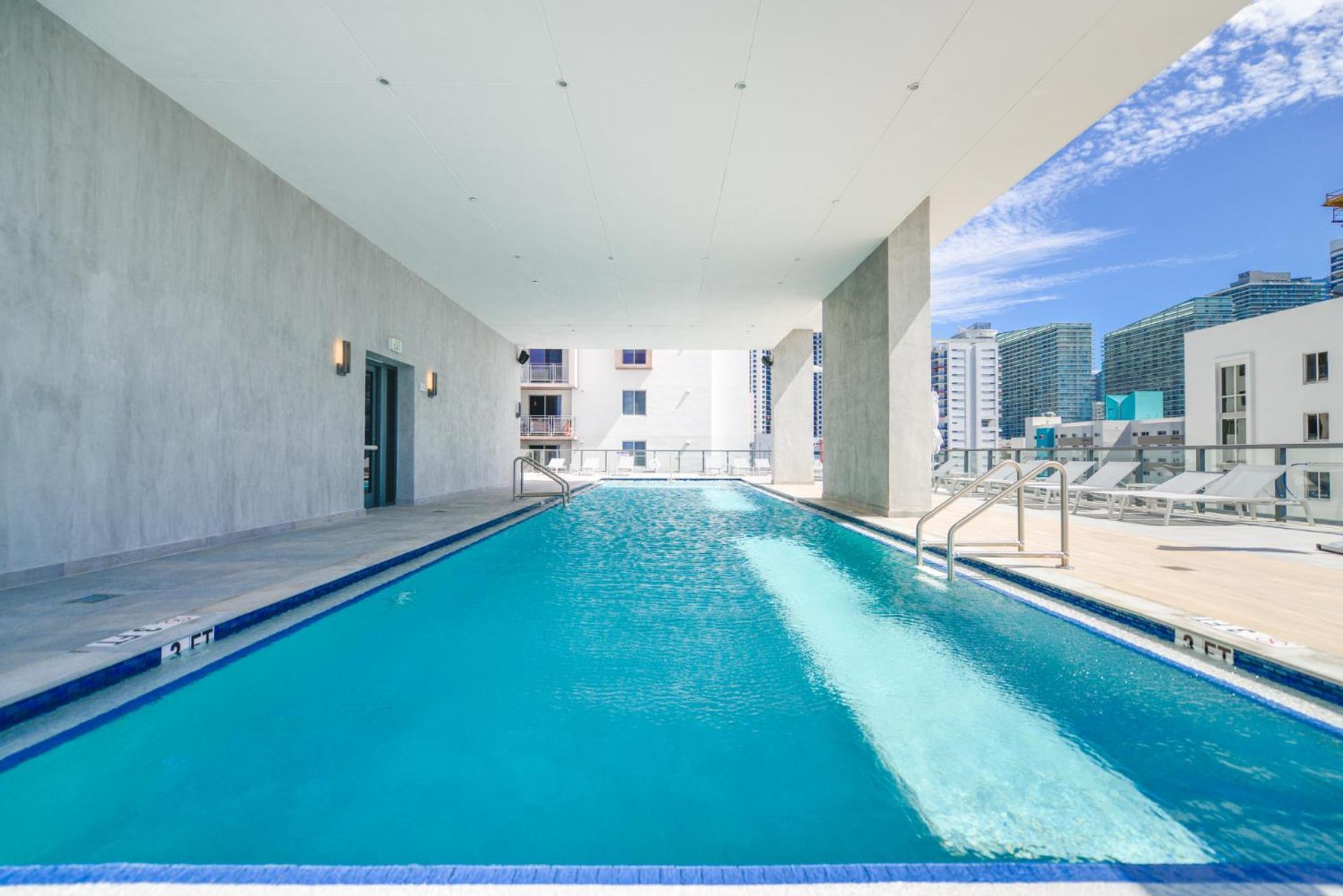 Prime Location: Luxury At Brickell * Miami