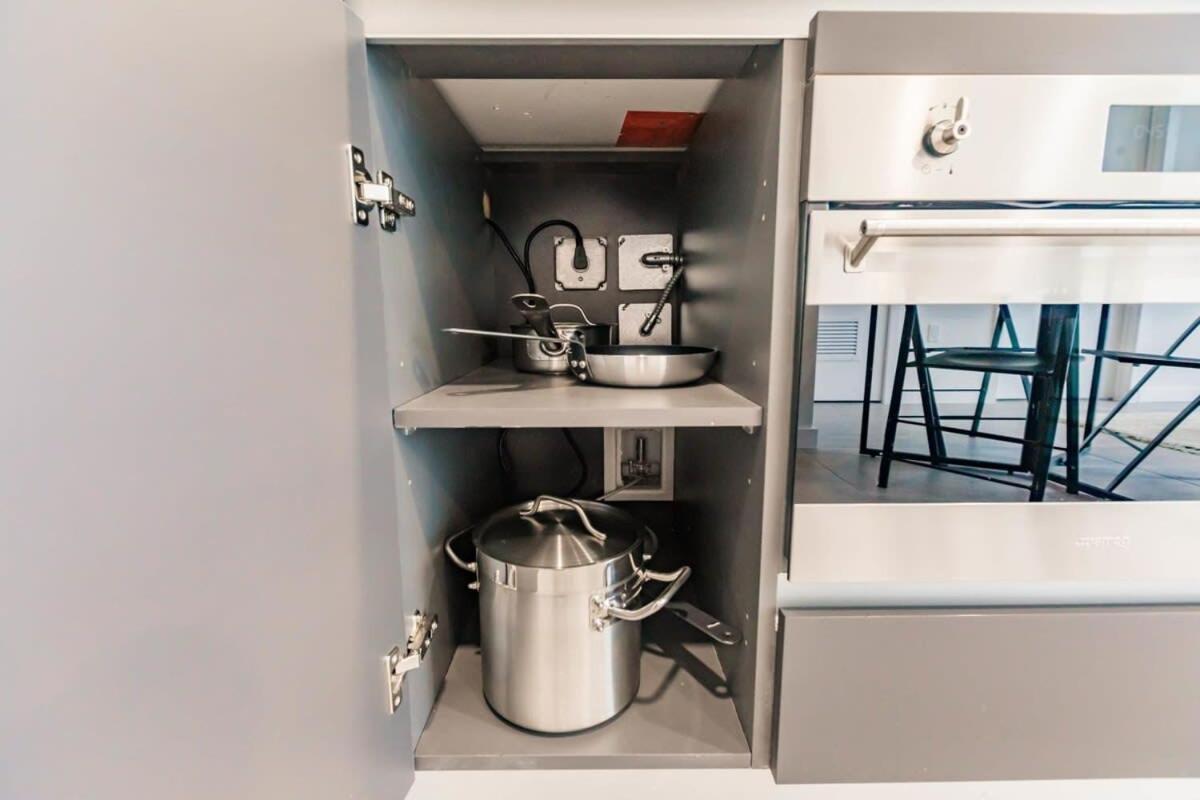 Modern Muse - Luxury Meets Holiday home *