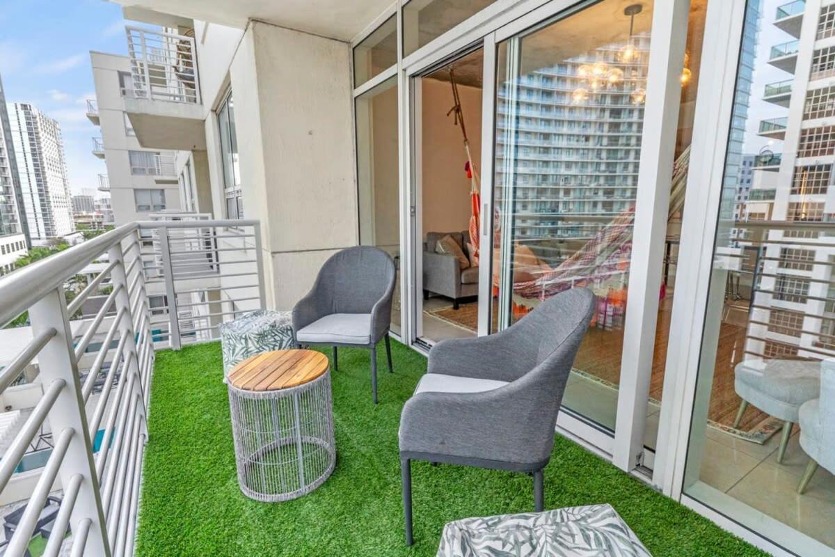 Apartment Urban Retreat - Location Pool Gym & Parking