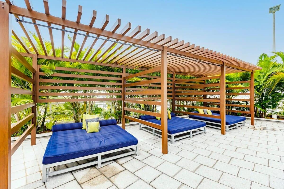 Urban Retreat - Location Pool Gym & Parking * Miami