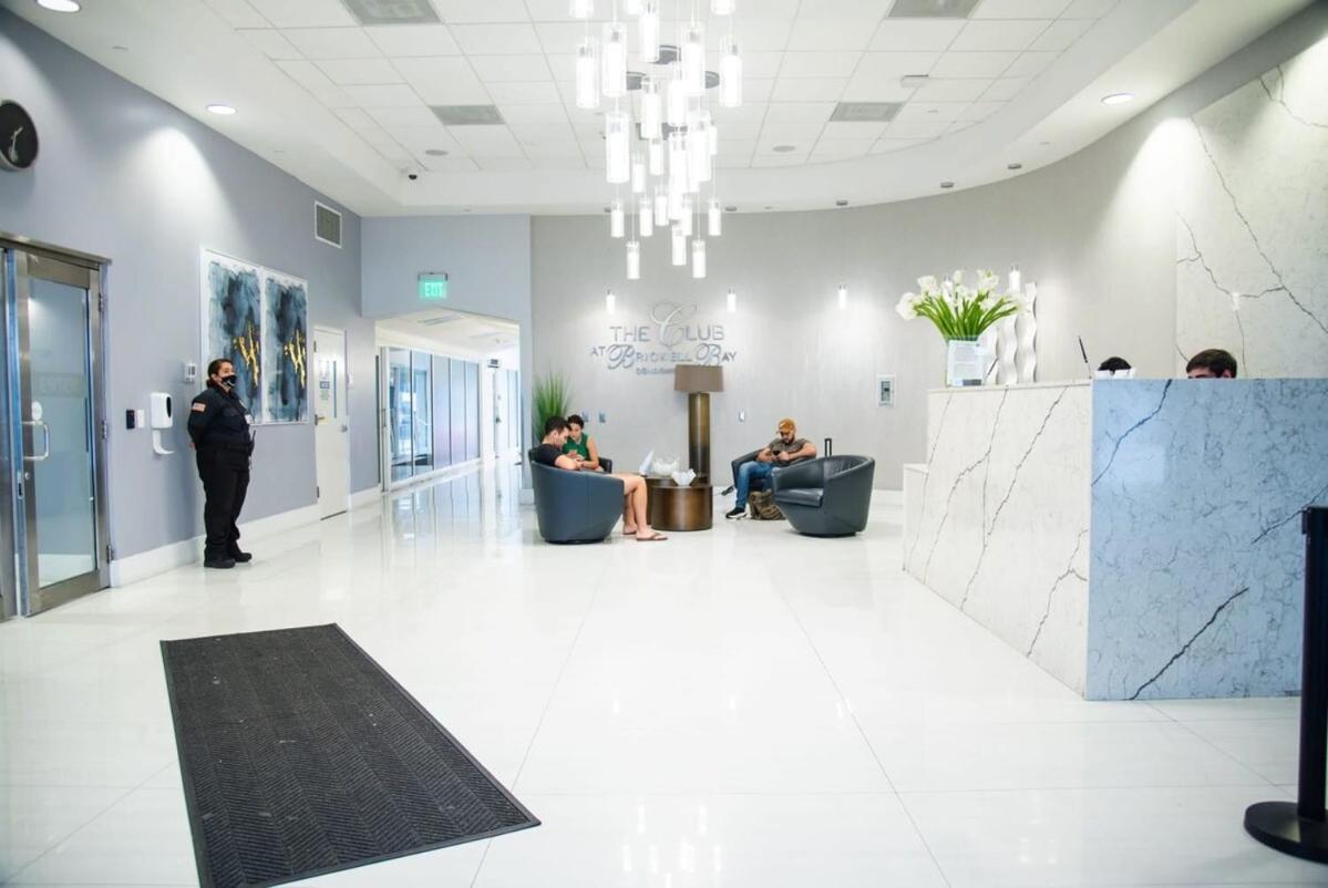 Bnb Hyperion - Luxe 3b W City & Ocean Views Miami
