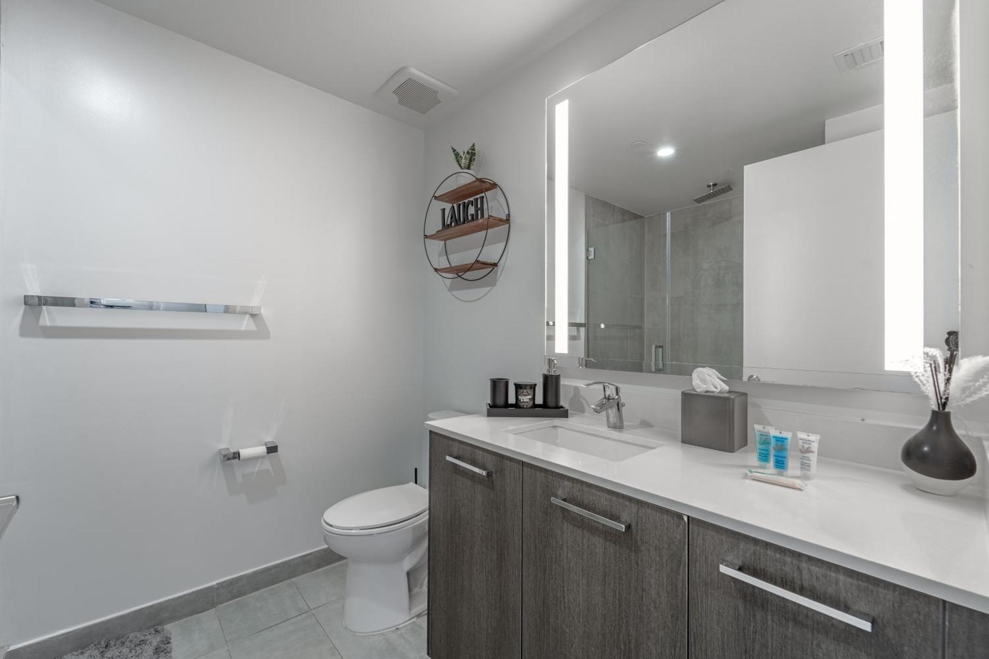 Devereaux Luxury One-bedroom And * Miami