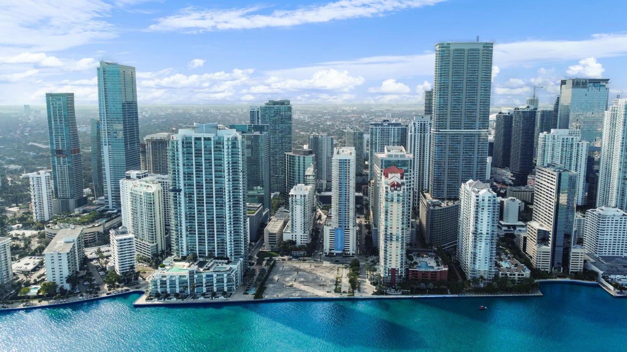 Apartment Upscale Brickell 3 Bedroom With Water Views And Free Parking Miami