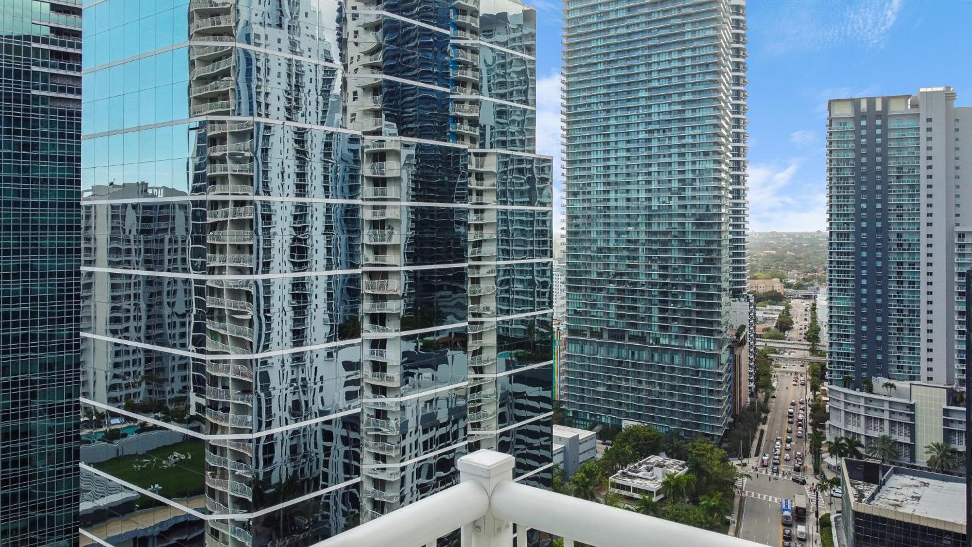 Upscale Brickell 3 Bedroom With Water Views And Free Parking * Miami