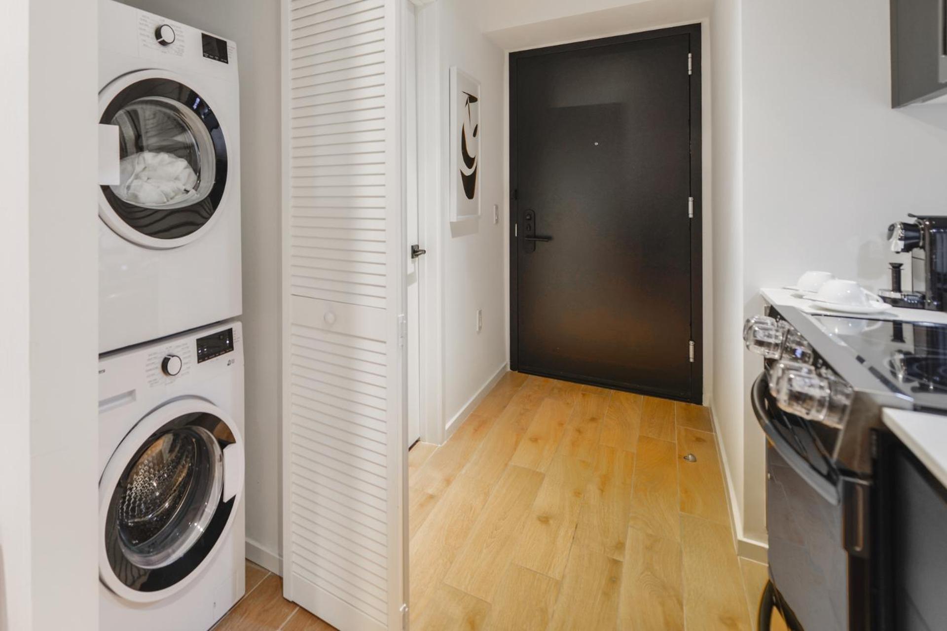 Exclusive Studio Next To The Bayside Miami
