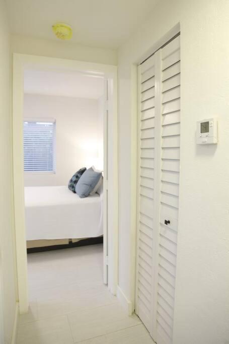 Apartment 2 Designer In The Upper East-side Miami