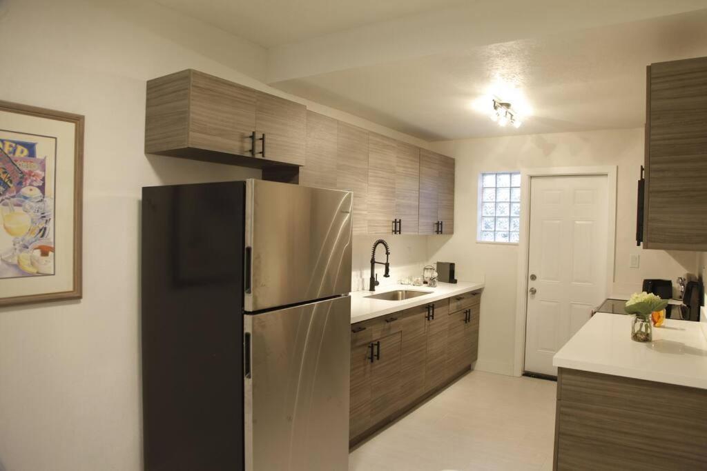 2 Designer In The Upper East-side * Miami