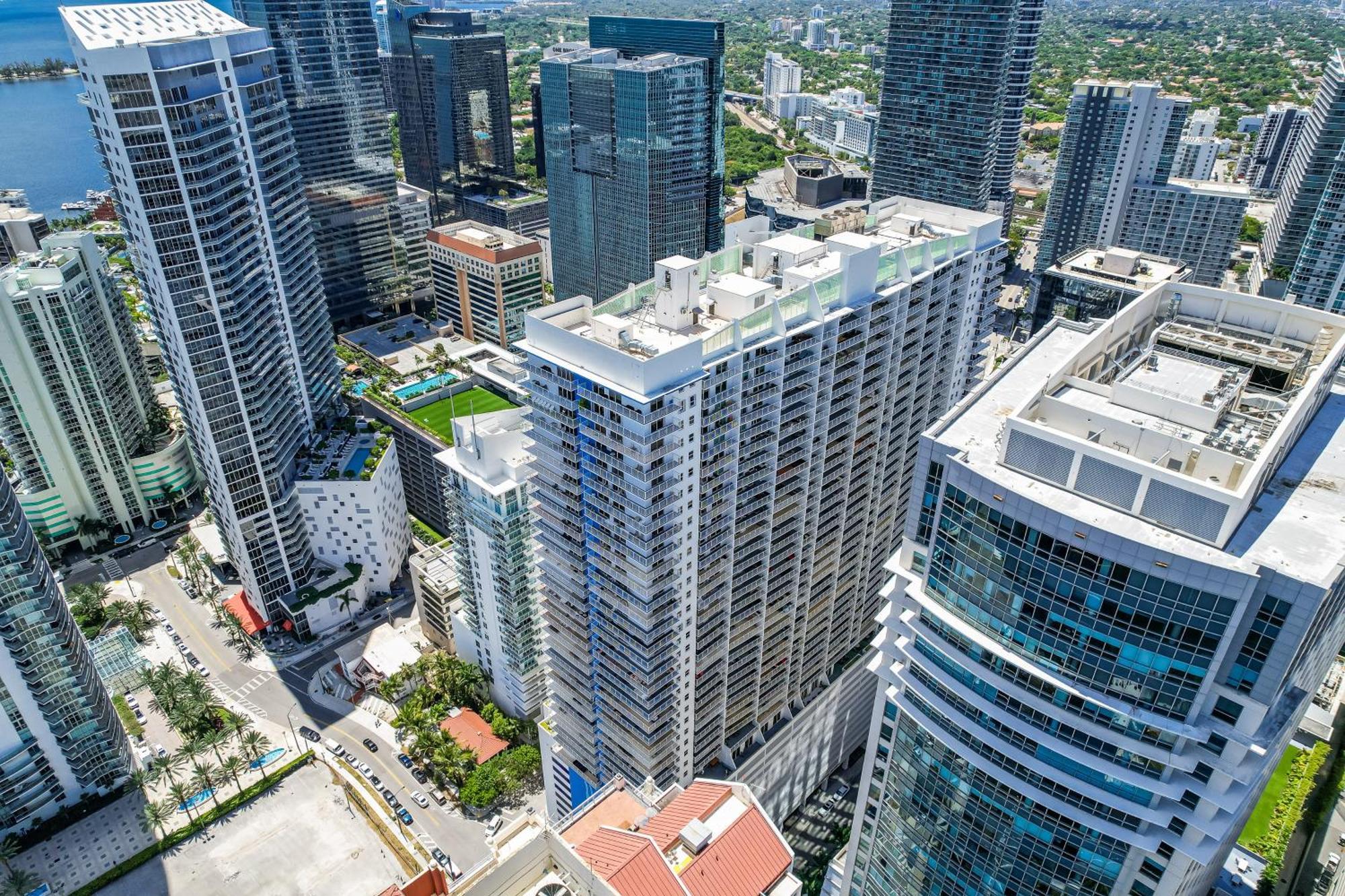 Amazing 1 Bed In Brickell Key With Free Pkg Miami