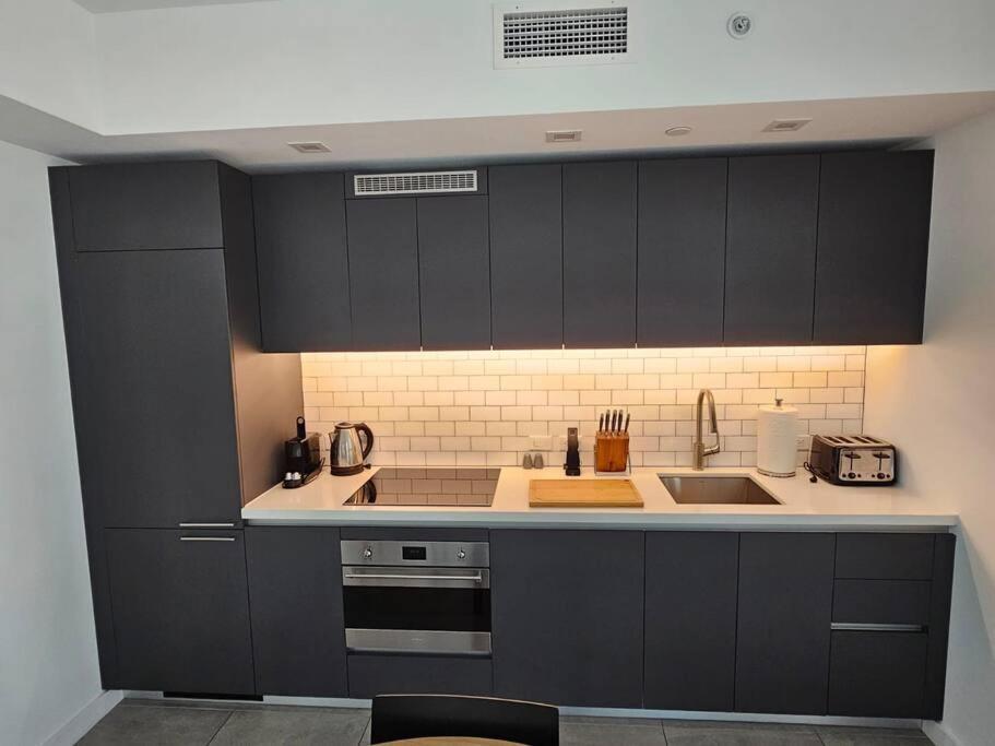 Apartamento Downtown Elegance. 17th Floor Yotelpad