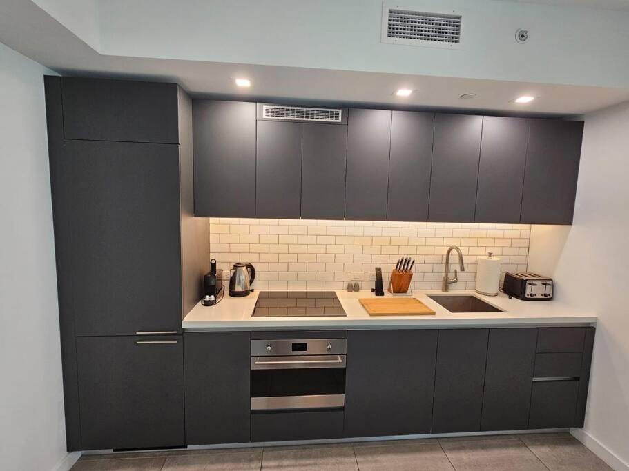 Apartamento Downtown Elegance. 17th Floor Yotelpad *