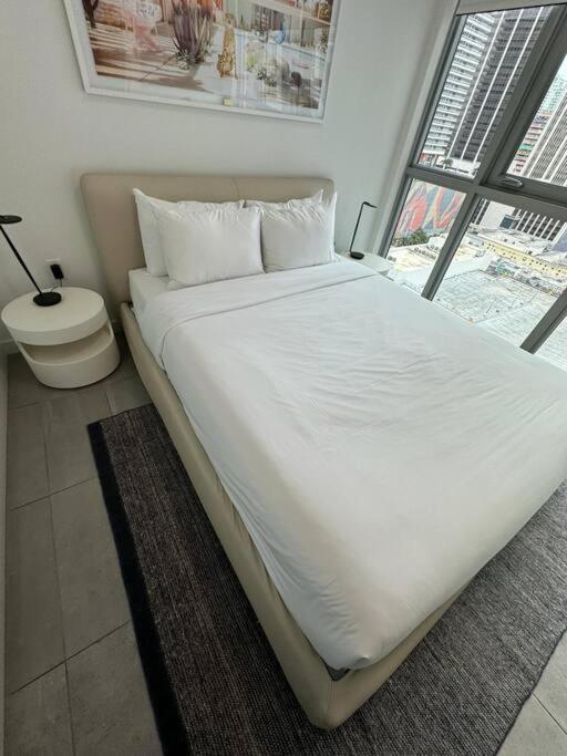 Downtown Elegance. 17th Floor Yotelpad Miami