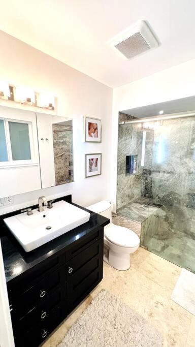 Pool! Location! Steps To The Water! Kid Friendly!