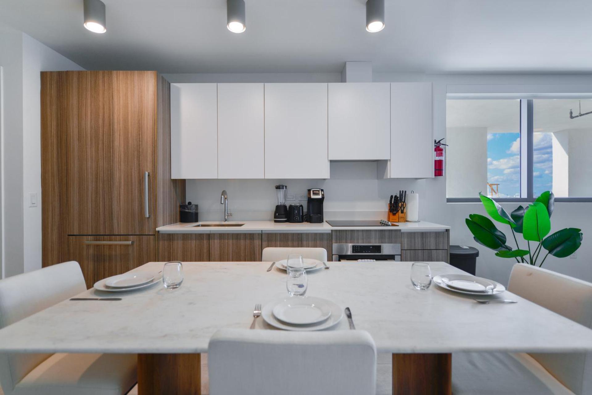 Prime Location: Luxury At Brickell * Miami