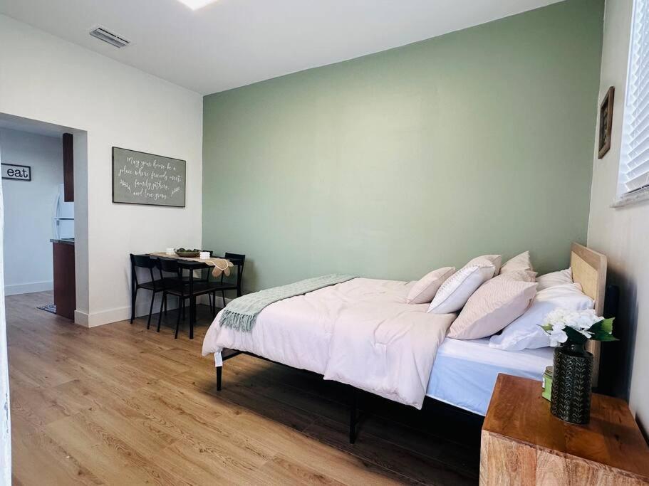 Apartment Coral Gables Near Airport And Beaches Miami