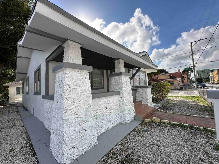 Cozy 4bed In Calle 8
