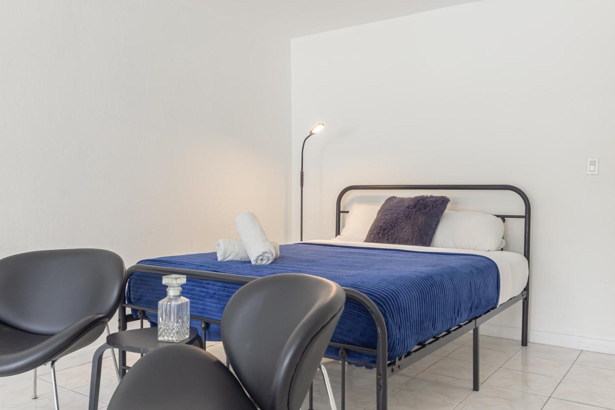 Apartment One Bedroom - With Parking & Balcony - Heart Of Wynwood