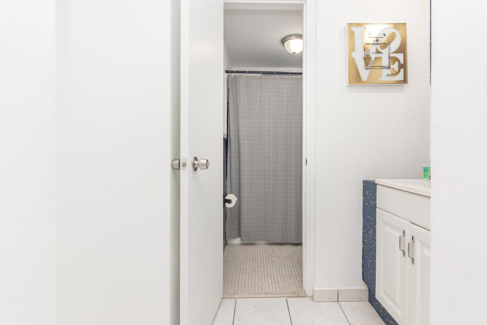 One Bedroom - With Parking & Balcony - Heart Of Wynwood Miami
