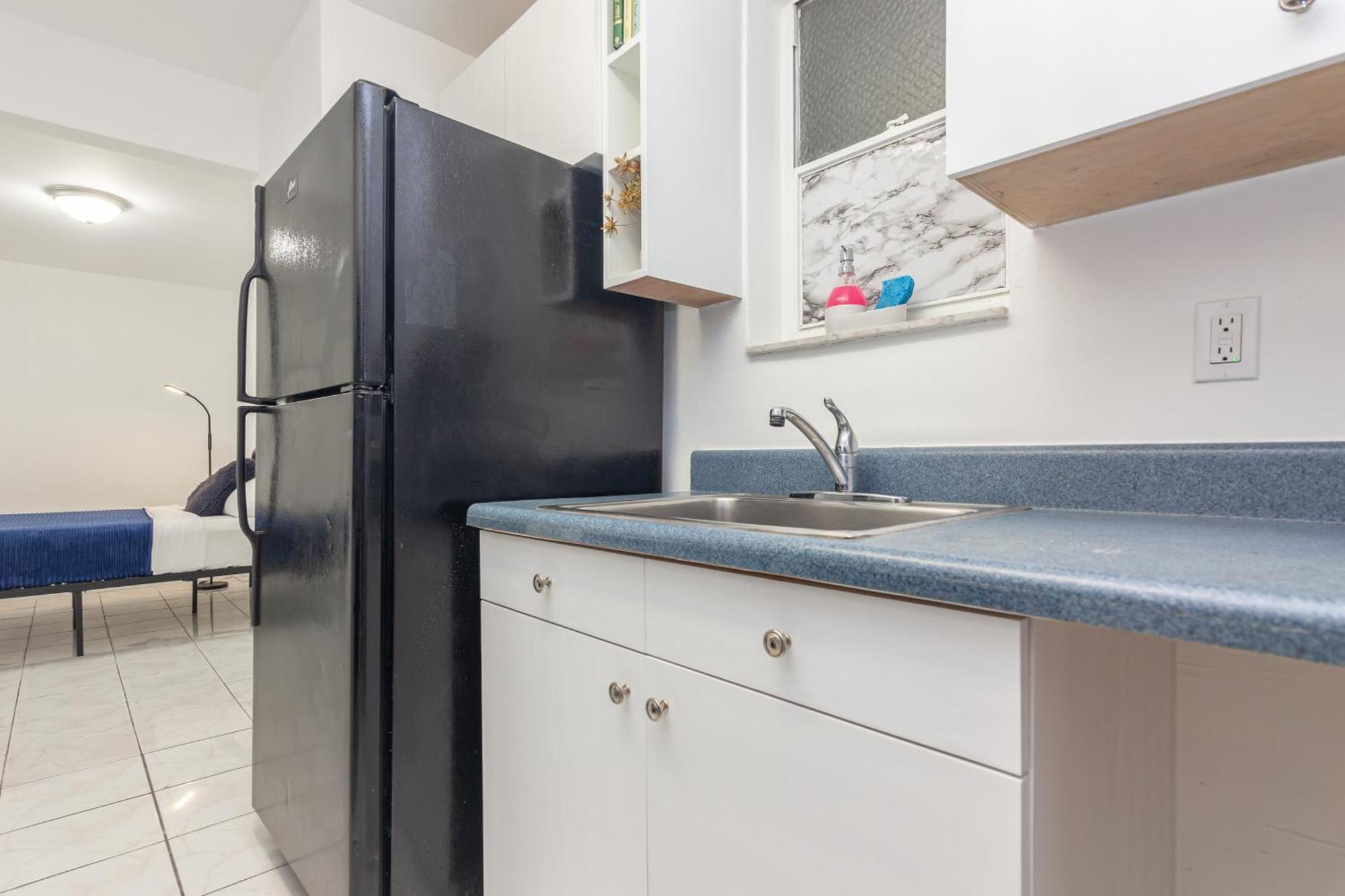 Apartment One Bedroom - With Parking & Balcony - Heart Of Wynwood *