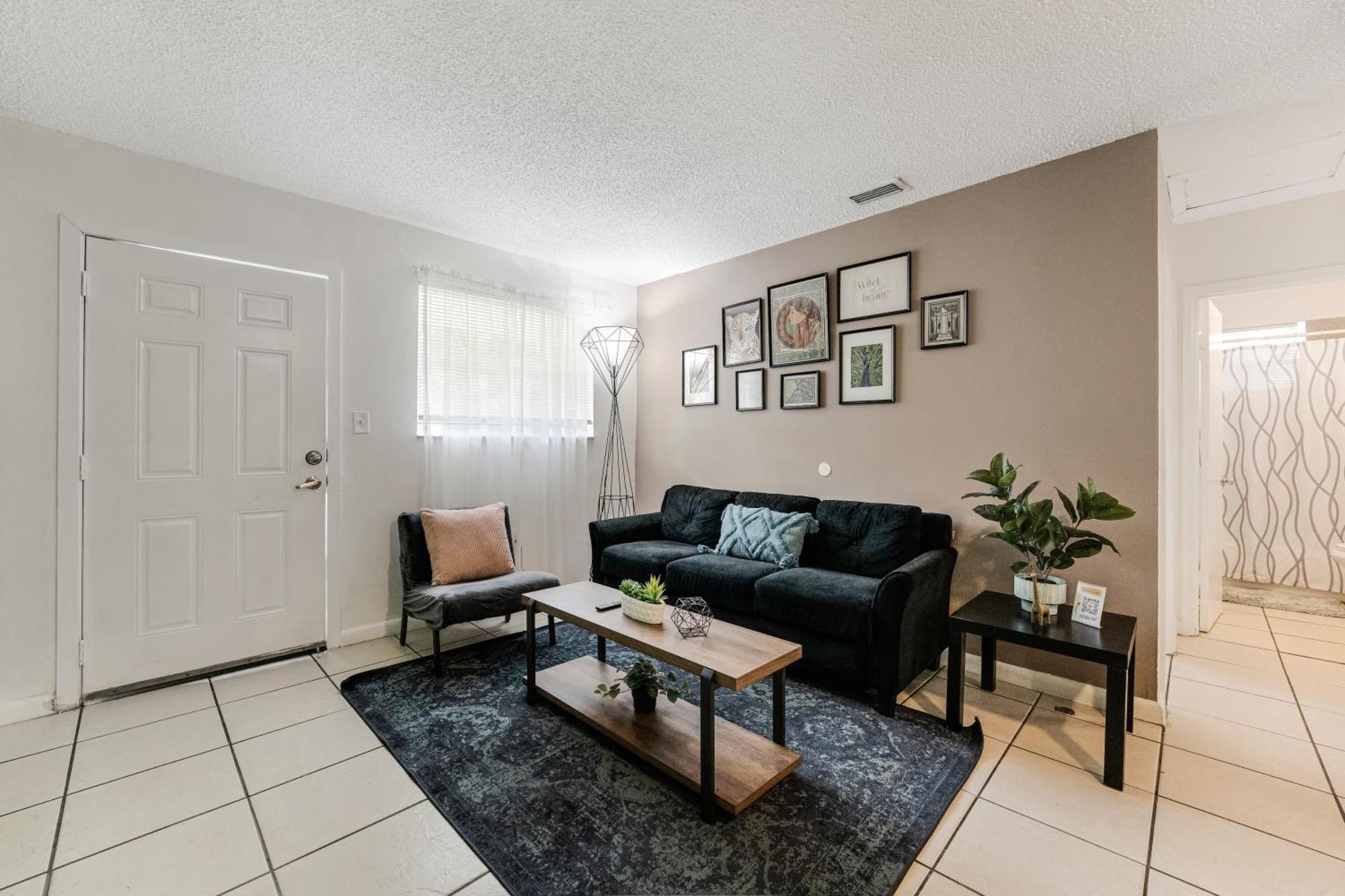 Apartment Stylish 2br Escape In Close To Downtow *