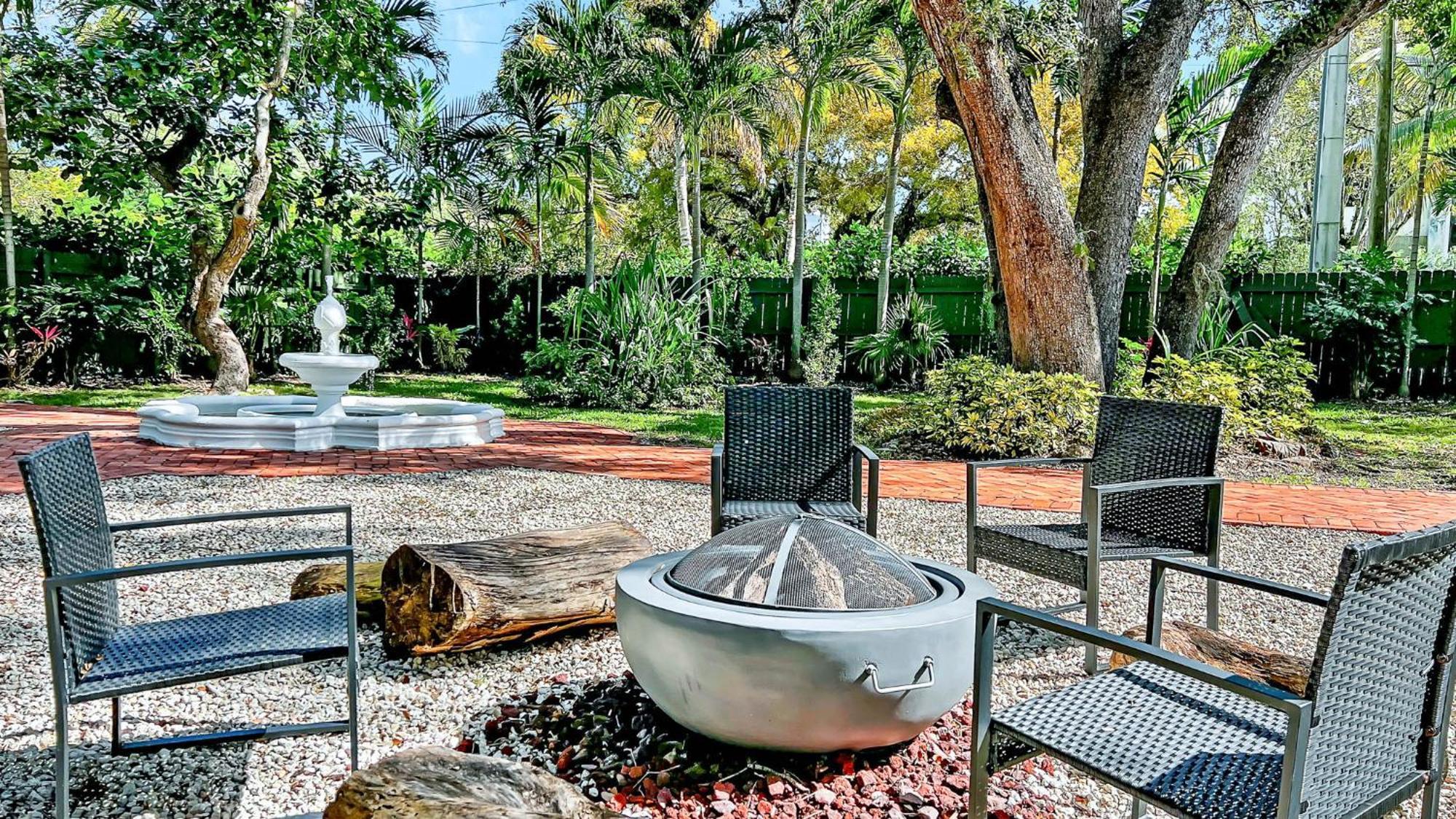 Tropicale Stunning 4 Bedroom 4 Bath With Pool And Bbq * Miami