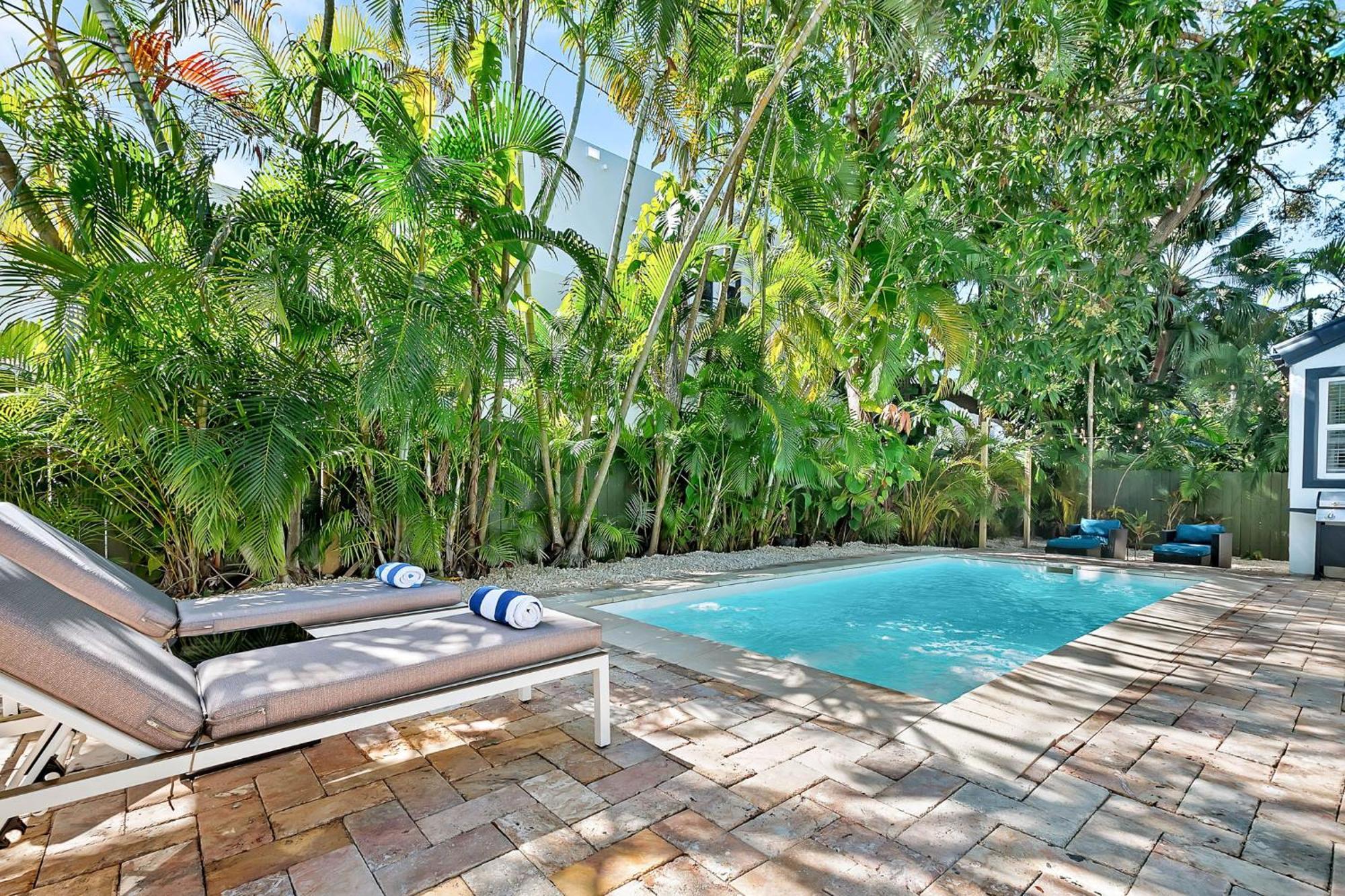 Holiday home Tropicale Stunning 4 Bedroom 4 Bath With Pool And Bbq