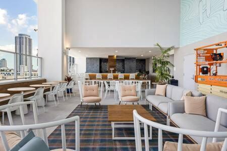 Apartment Explore Miami's Heat - Cozy Pool & Gym Miami