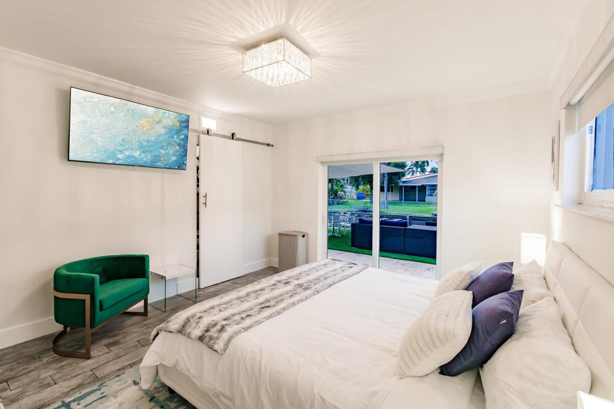Holiday home Hyperion - Luxurious 5b W Pool & Lounge