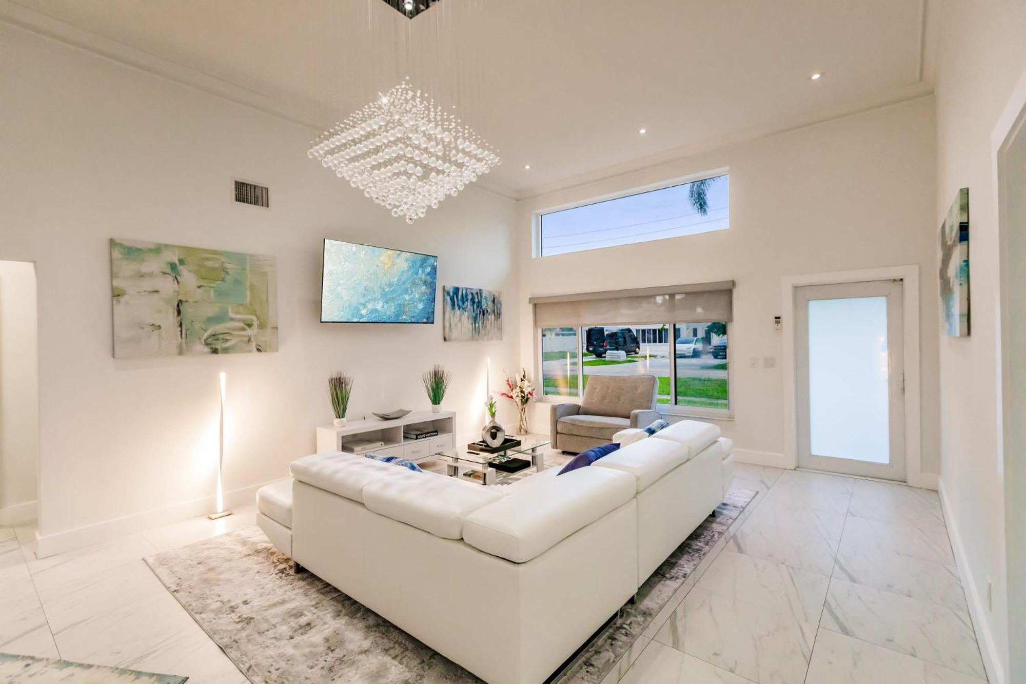 Holiday home Hyperion - Luxurious 5b W Pool & Lounge Miami