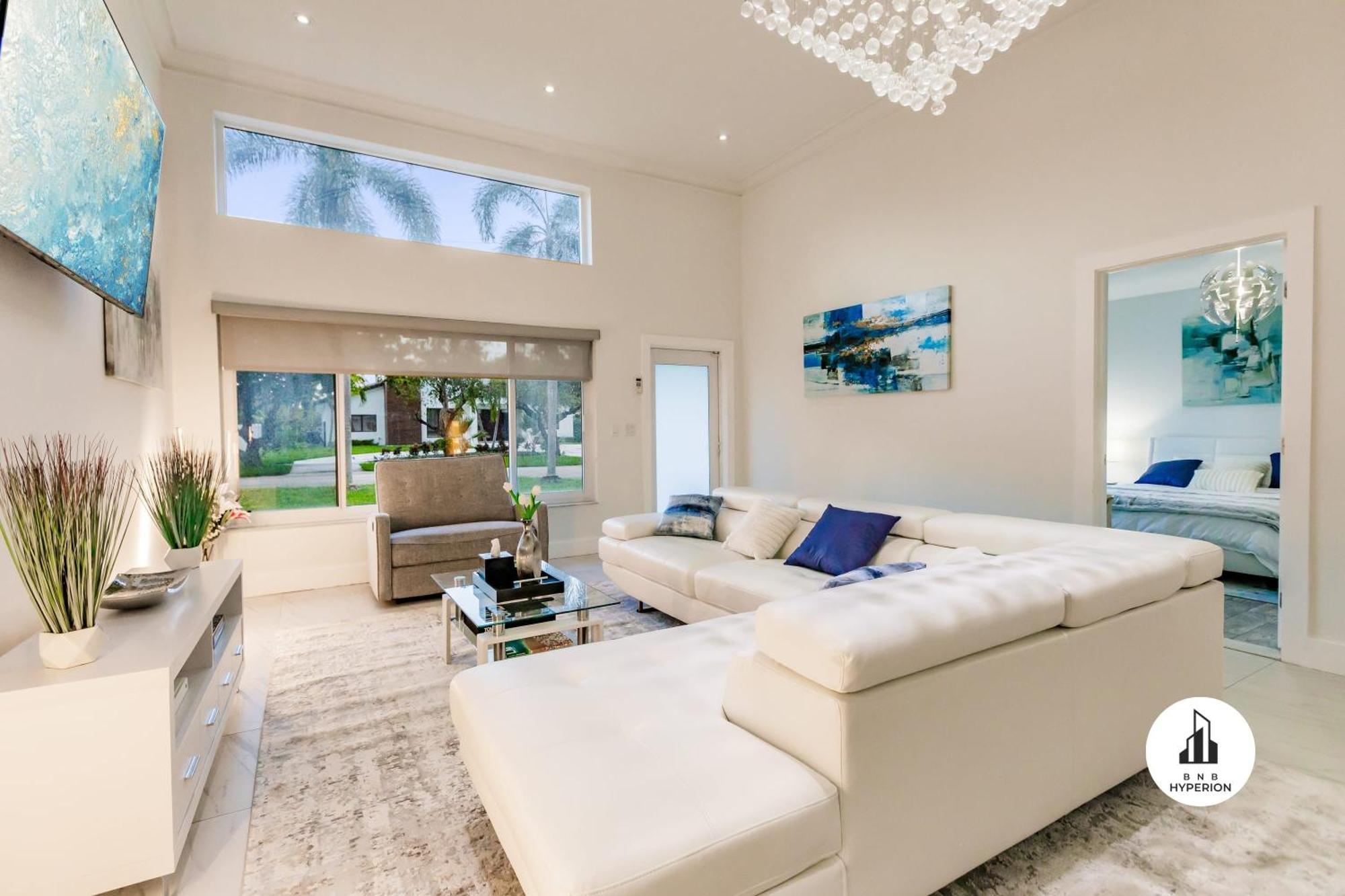Holiday home Hyperion - Luxurious 5b W Pool & Lounge