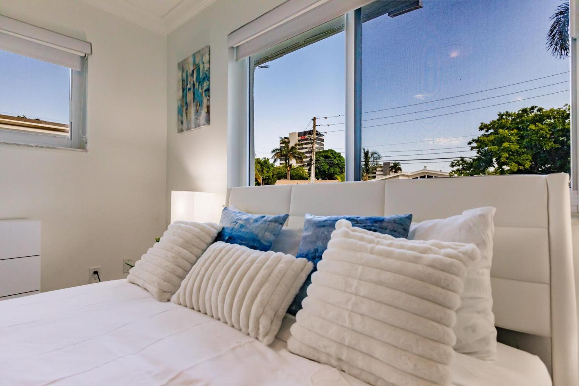 Hyperion - Luxurious 5b W Pool & Lounge * Miami