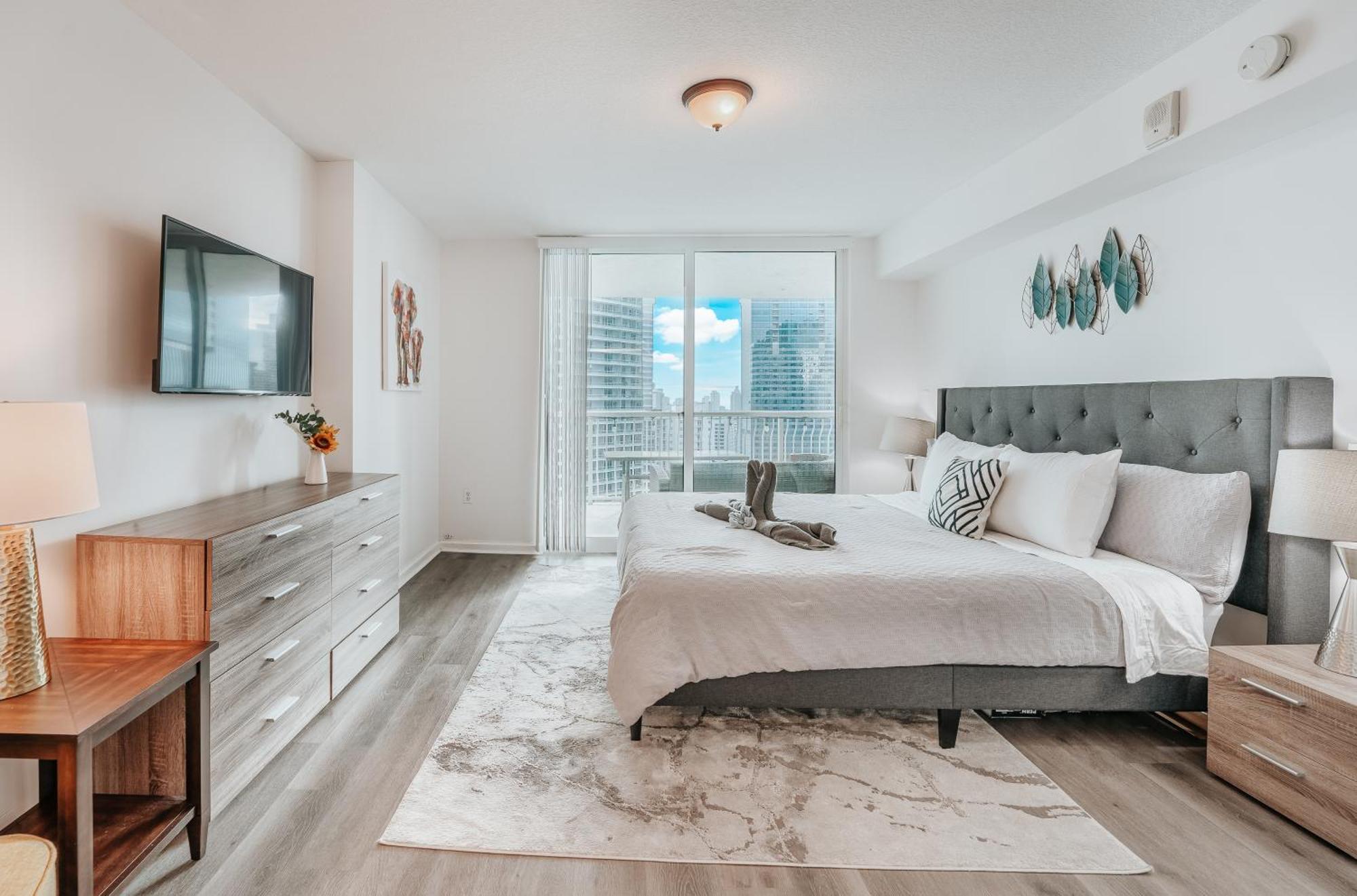 Apartment Bay Front Highrise Oasis In Brickell Miami