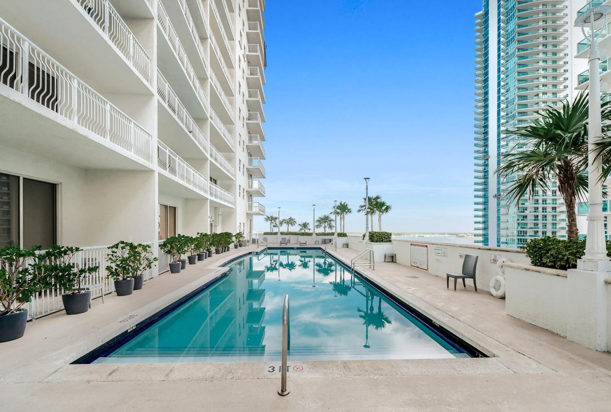 Bay Front Highrise Oasis In Brickell Apartment *