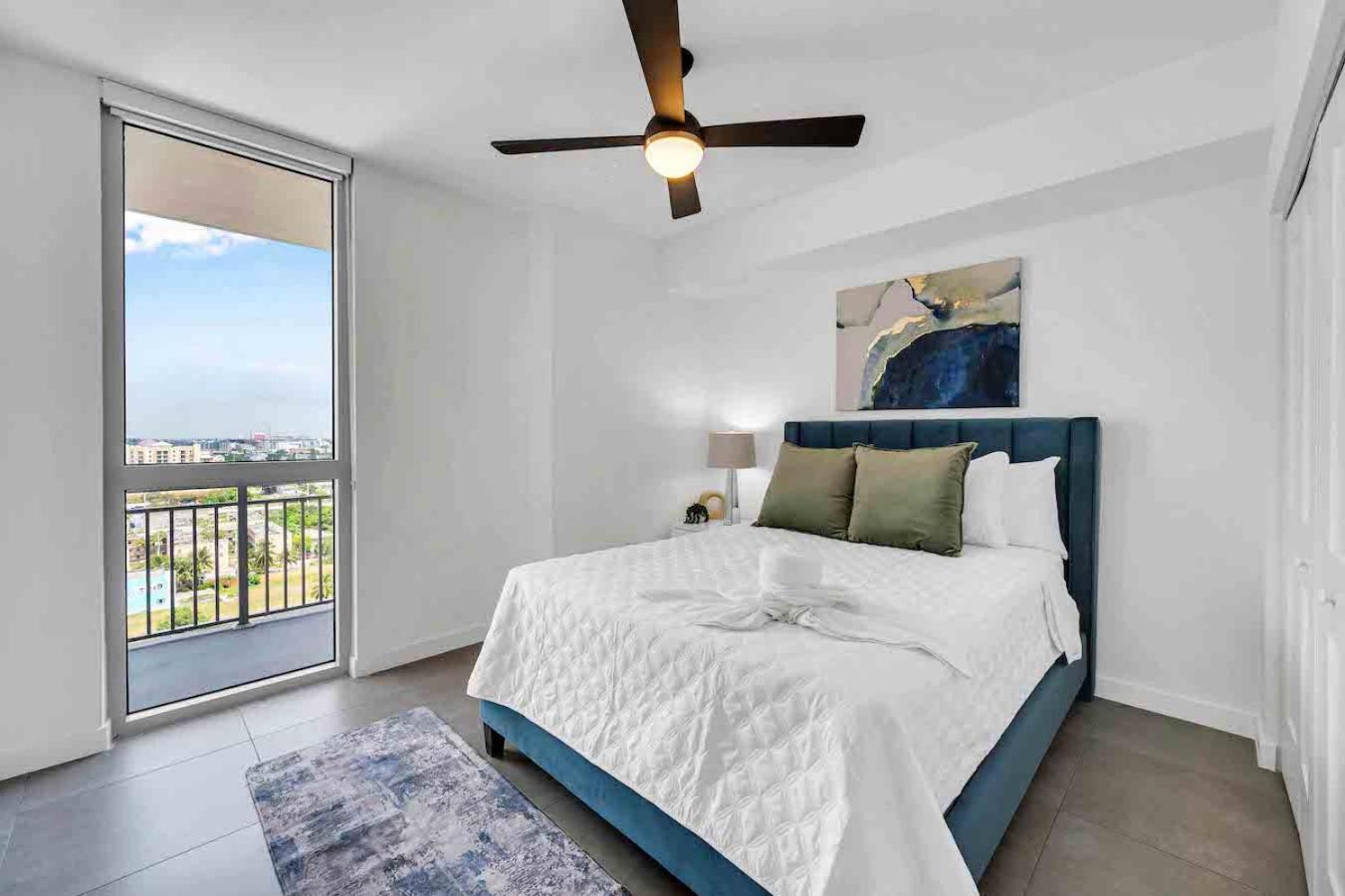 Apartamento Amazing 3 Bed Unit In Dwntwn With Free Parking *