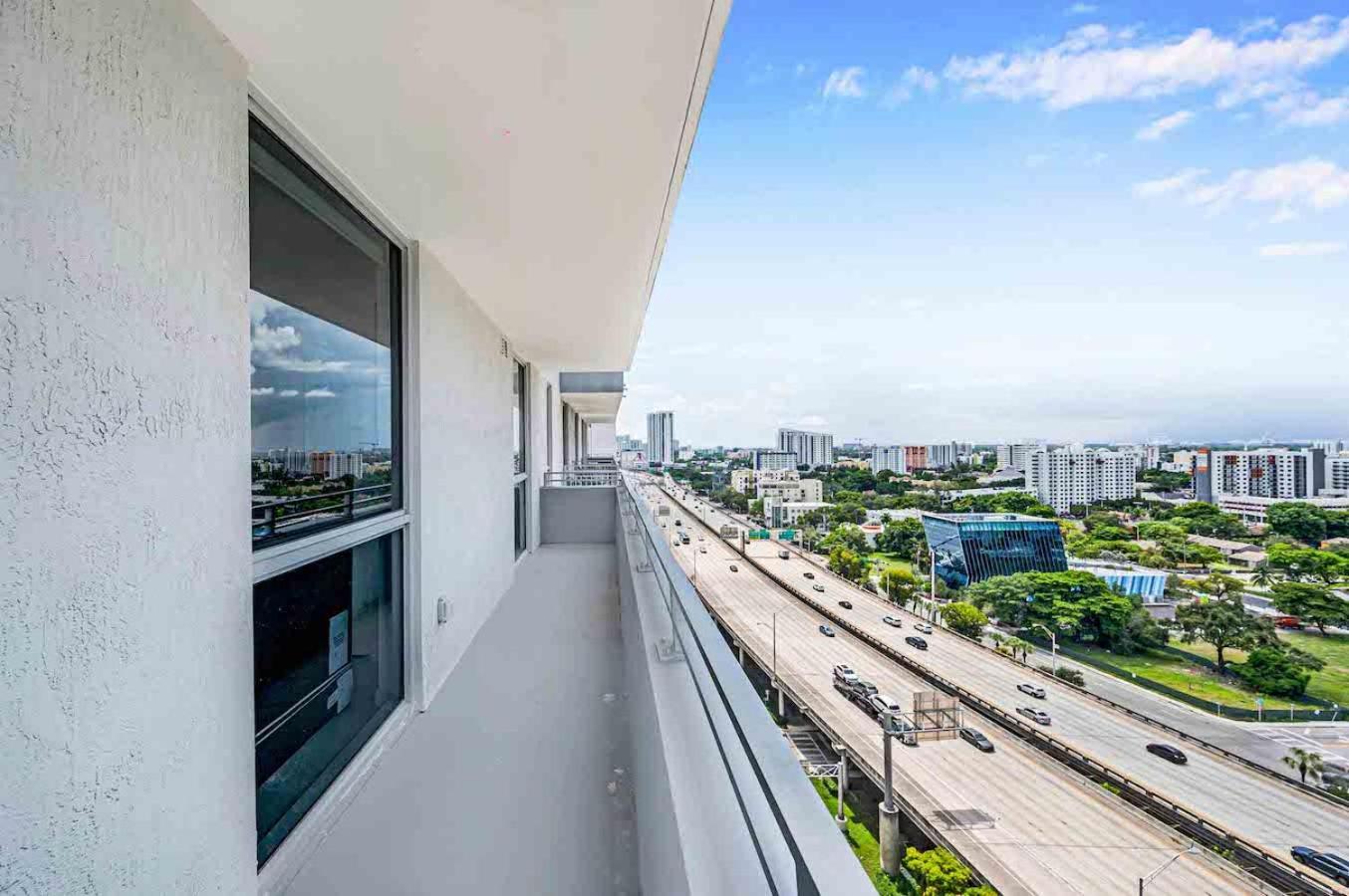 Amazing 3 Bed Unit In Dwntwn With Free Parking Apartamento Miami