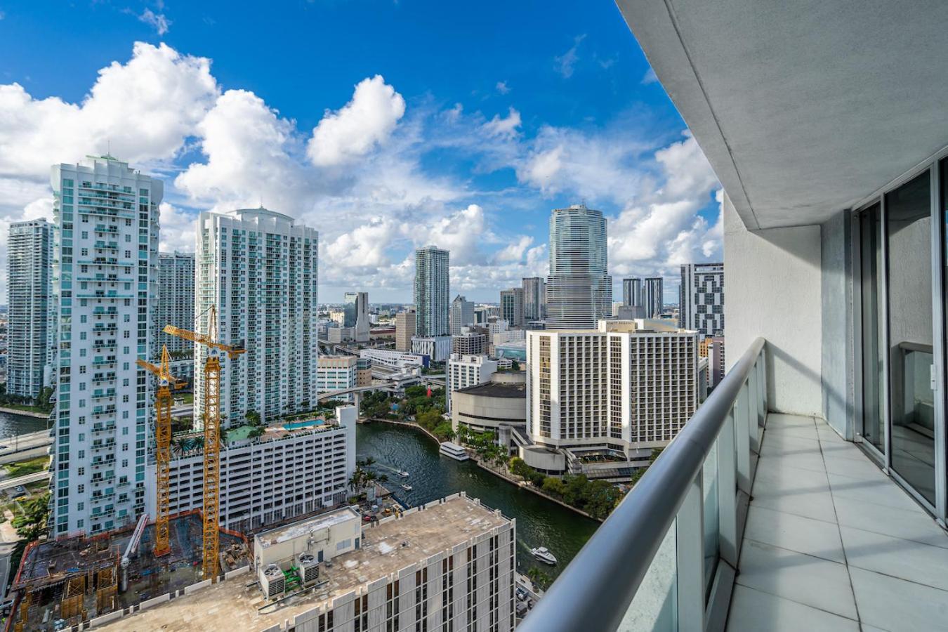 Apartment Modern High Rise One Bedroom At Icon Brickell Miami