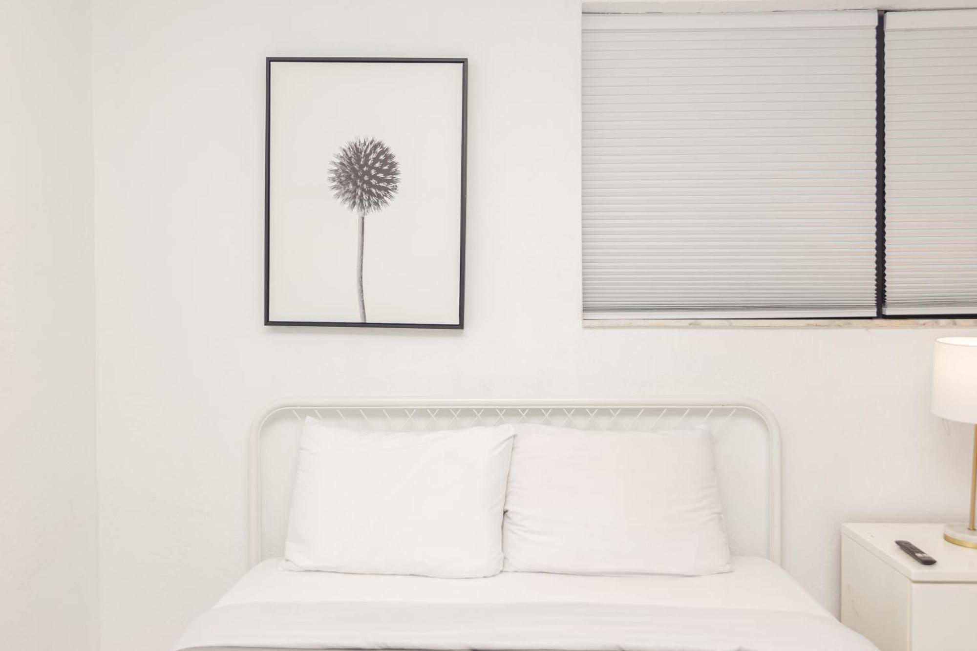 Apartment One Bedroom - With Parking & Balcony - Heart Of Wynwood *
